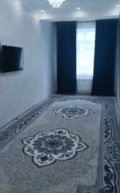 2-комн. квартира, 2 этаж, 64м², Цирк