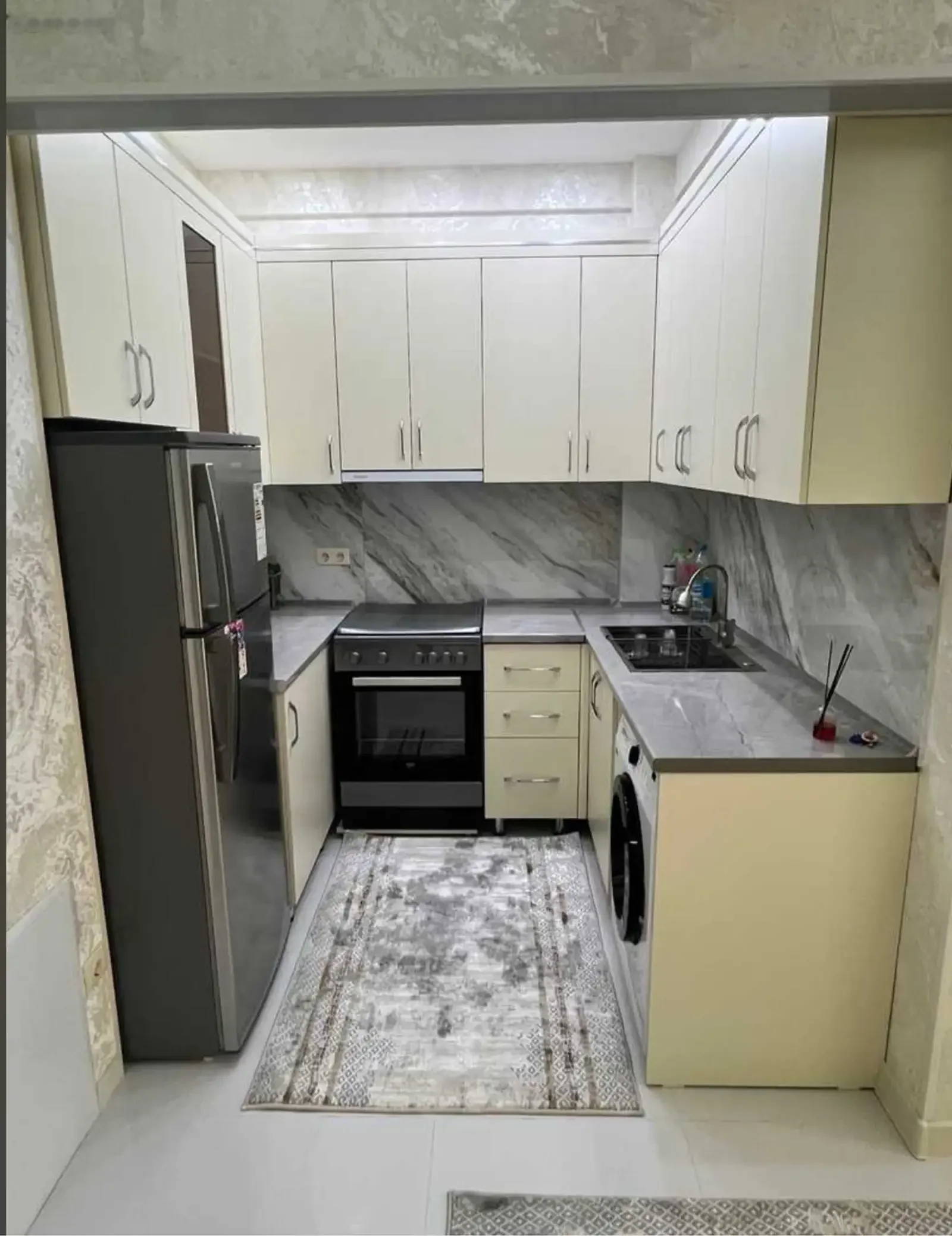 2-комн. квартира, 4 этаж, 75м², Овир