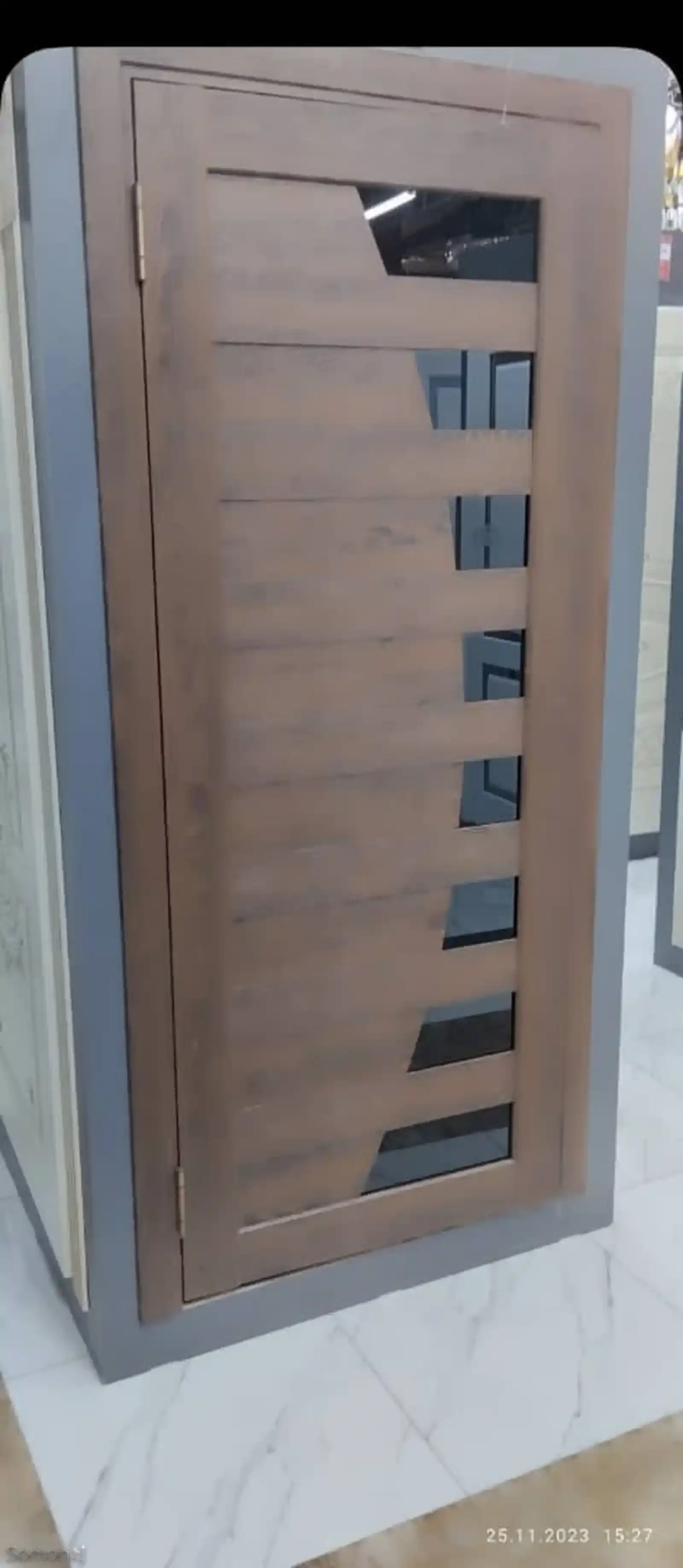 Дверь