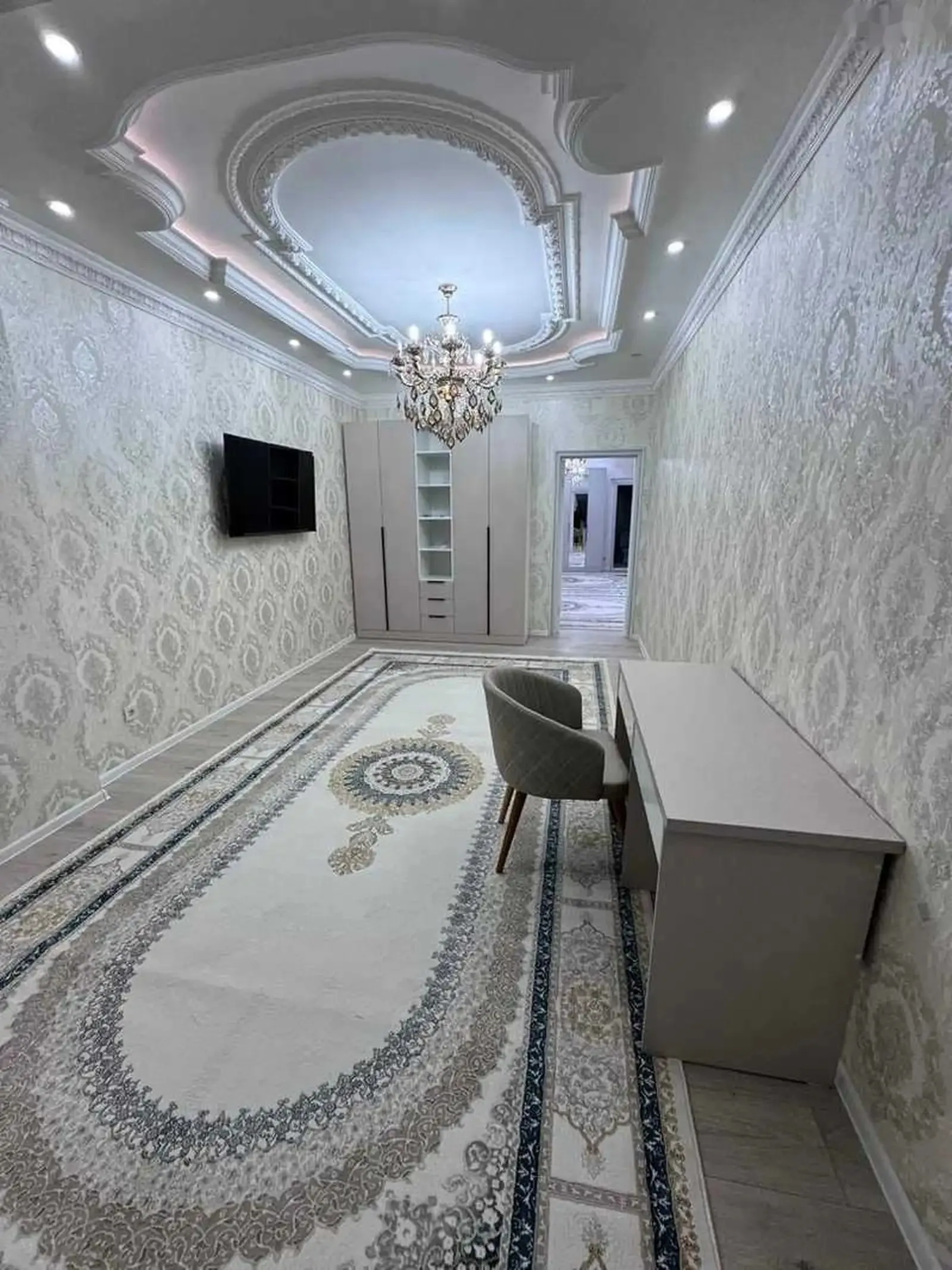 5-комн. квартира, 7 этаж, 218м², И.Сомони (дом печать)