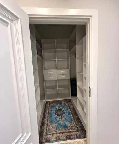 3-комн. квартира, 4 этаж, 168 м², Исмоили Сомони Овир Пули Сангин