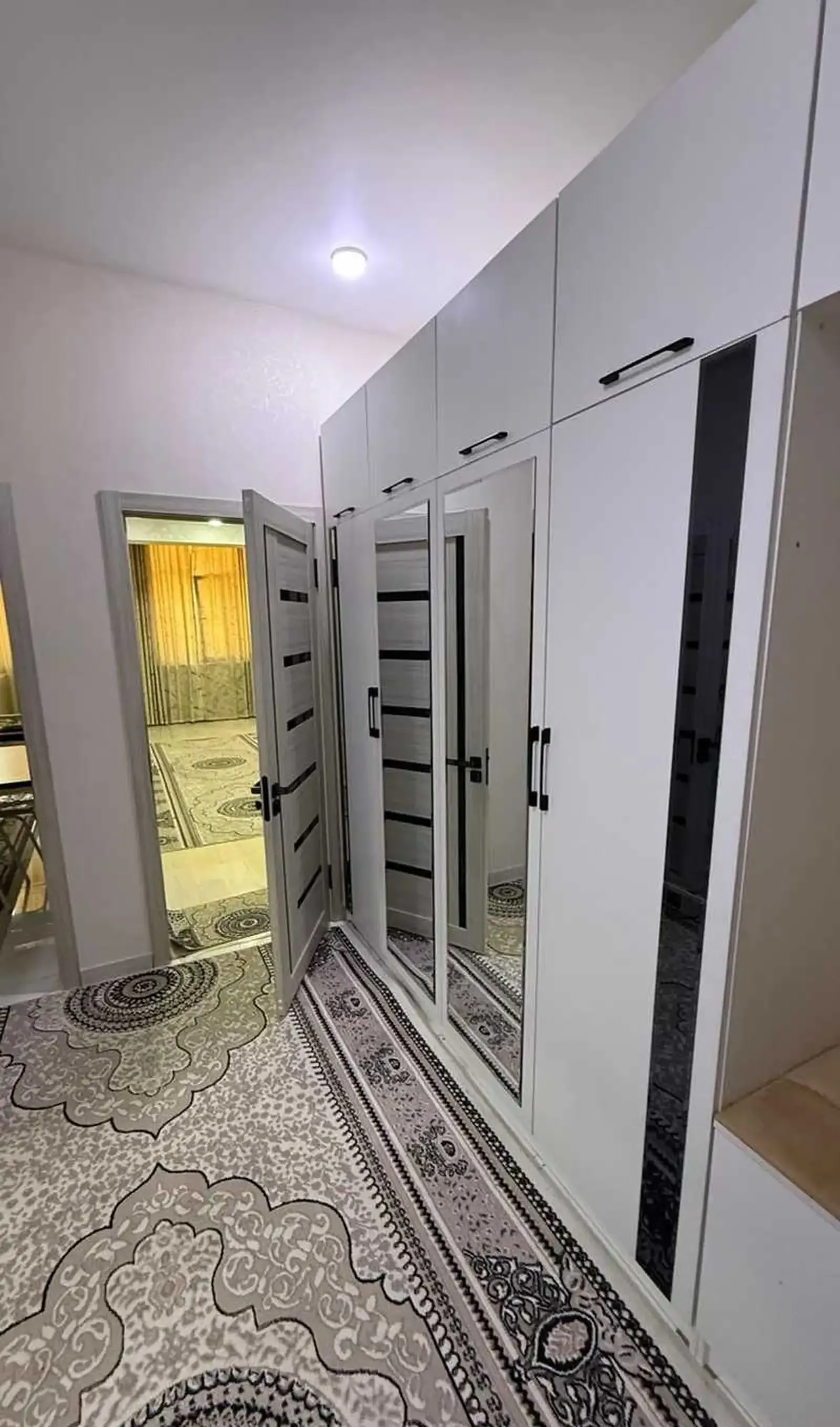 2-комн. квартира, 24 этаж, 60м², Шохмансур назди гостиницаи HILTON