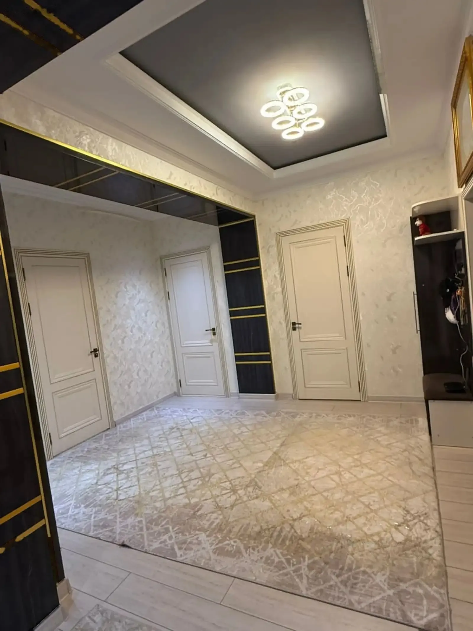 3-комн. квартира, 10 этаж, 100м², Дом Печати