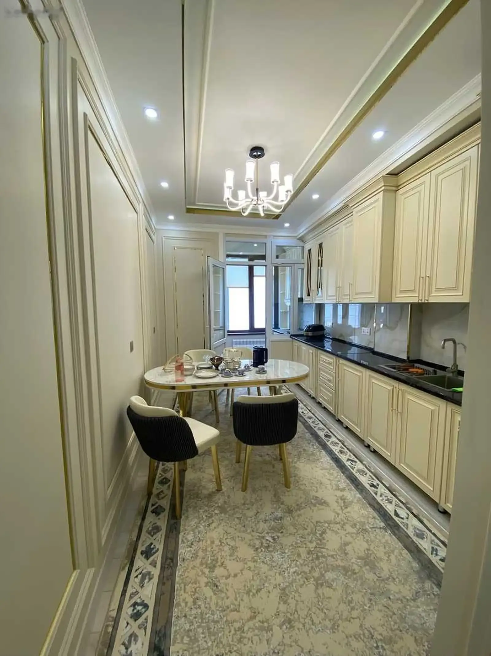2-комн. квартира, 8 этаж, 99м², Белый городок сафо