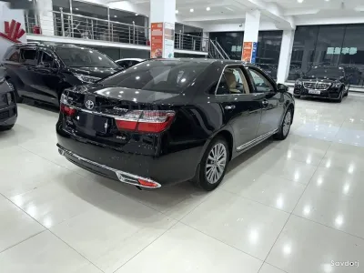 Toyota Camry, 2016