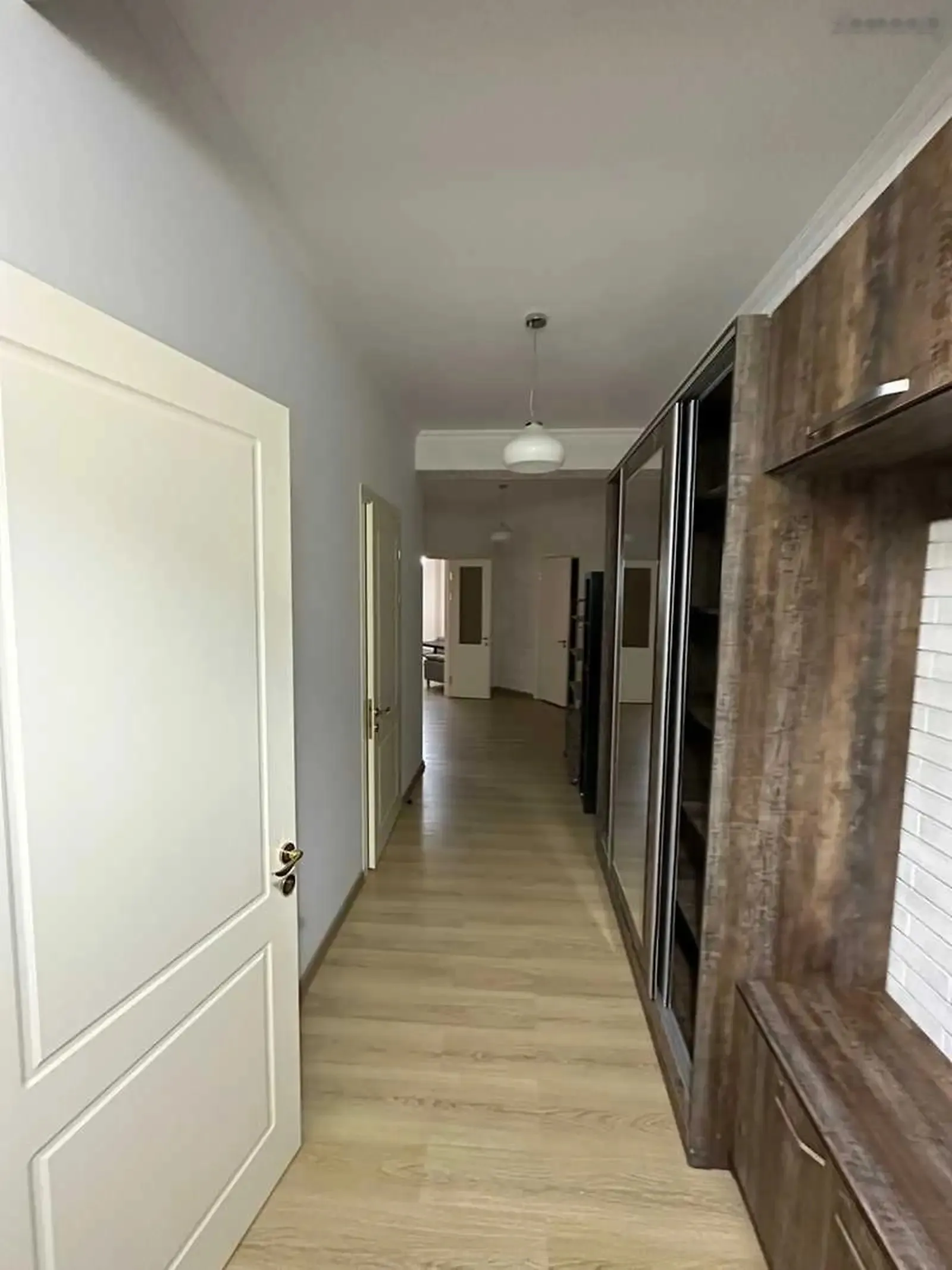 3-комн. квартира, 4 этаж, 136м², дом печати