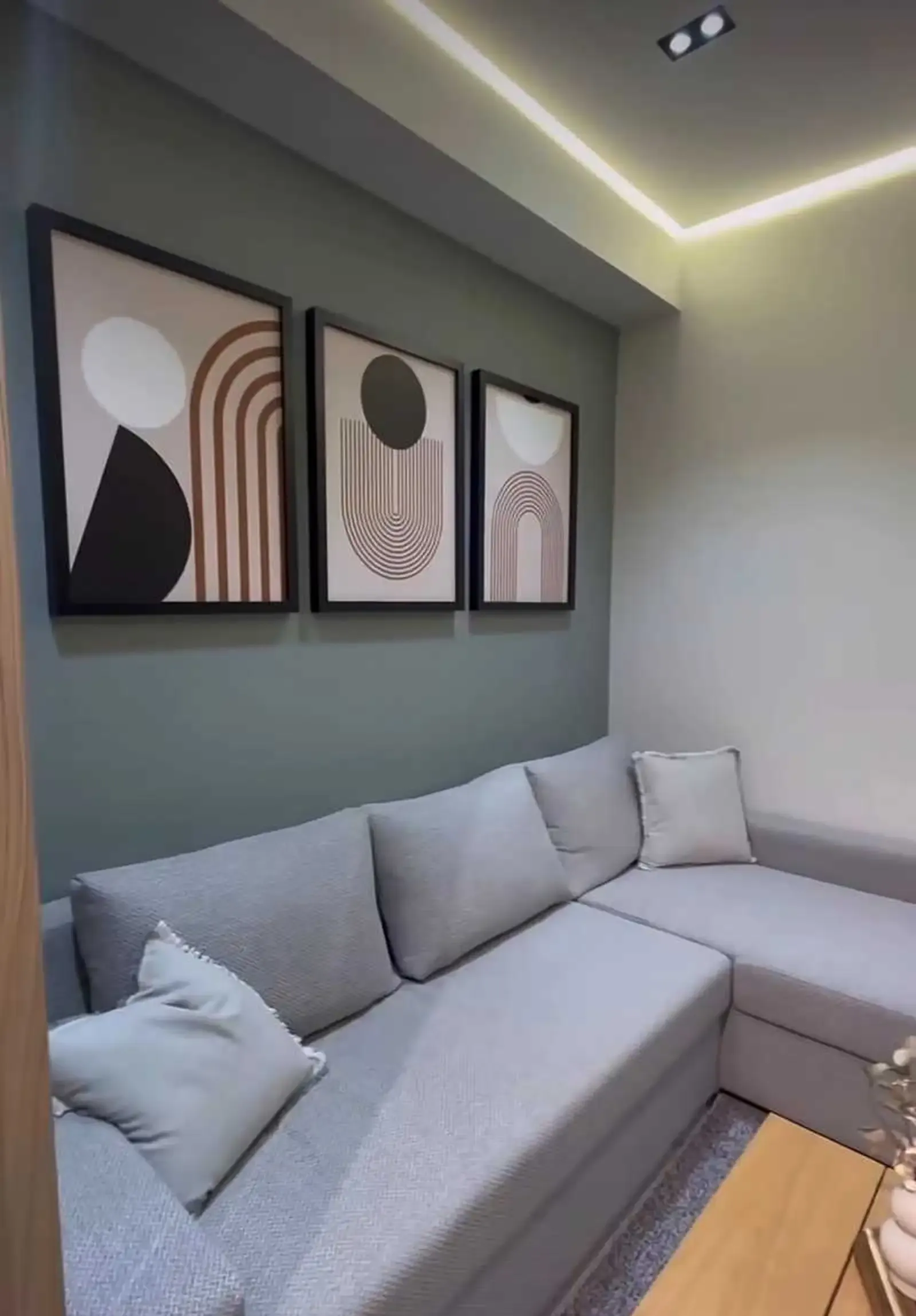 2-комн. квартира, 18 этаж, 52м², Гранд Отель