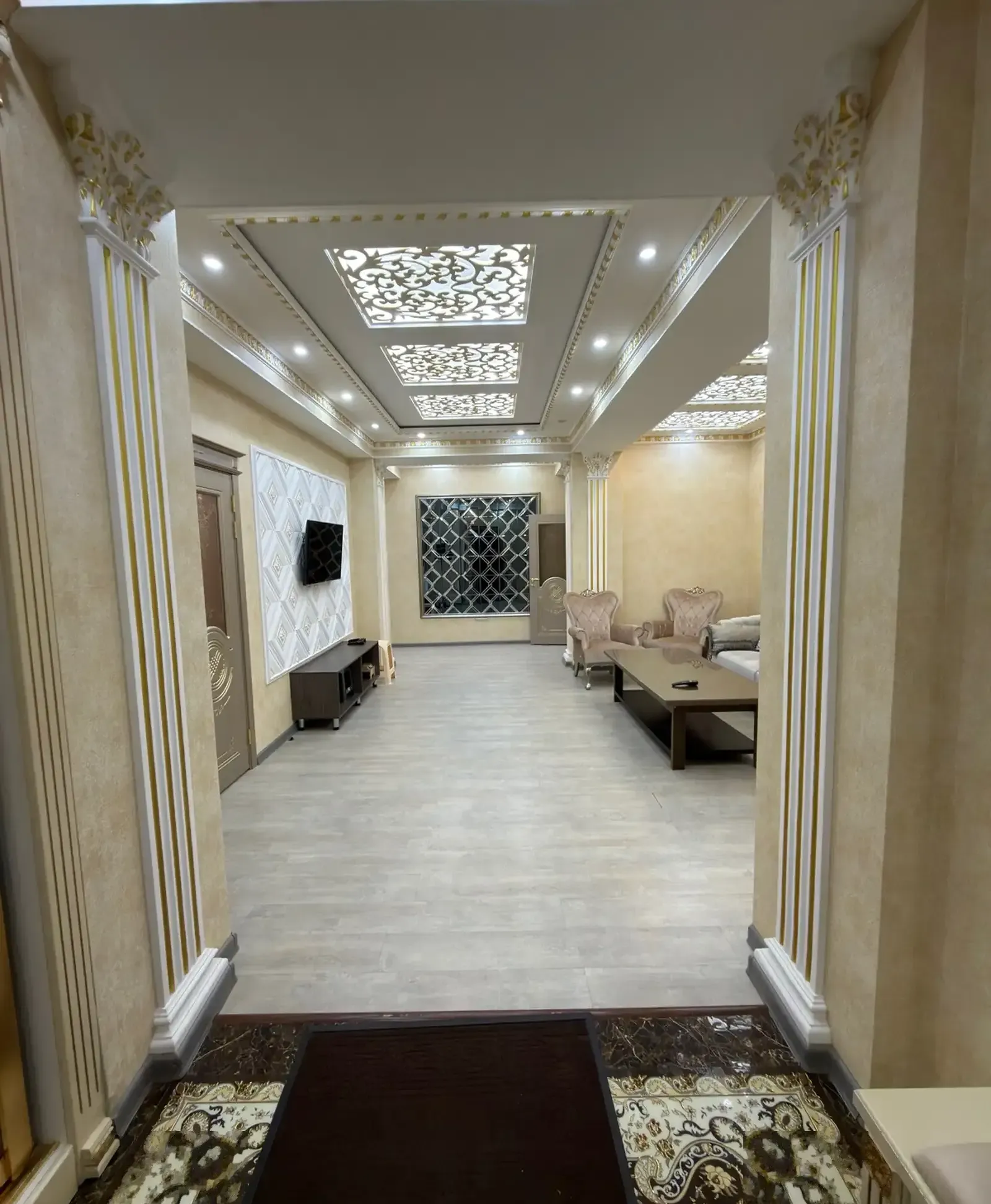 4-комн. квартира, 11 этаж, 200м², Опера Балет/Дом печать