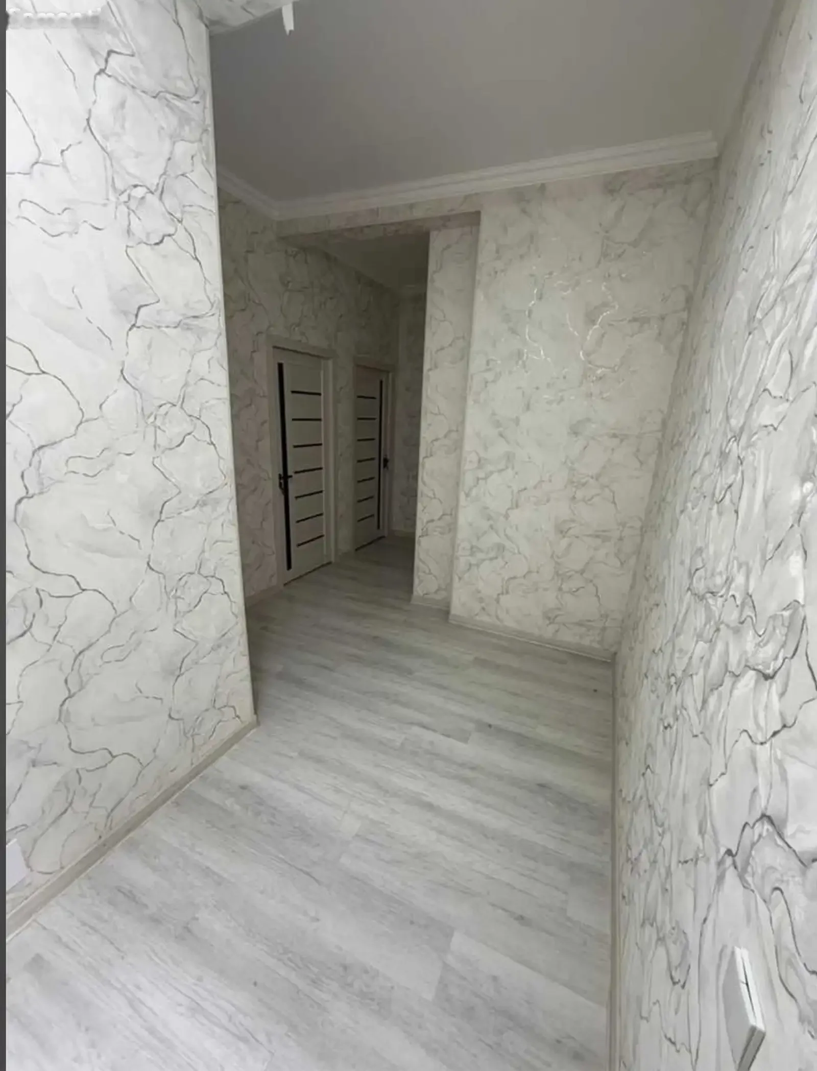 2-комн. квартира, 11 этаж, 70м², Шохмансур
