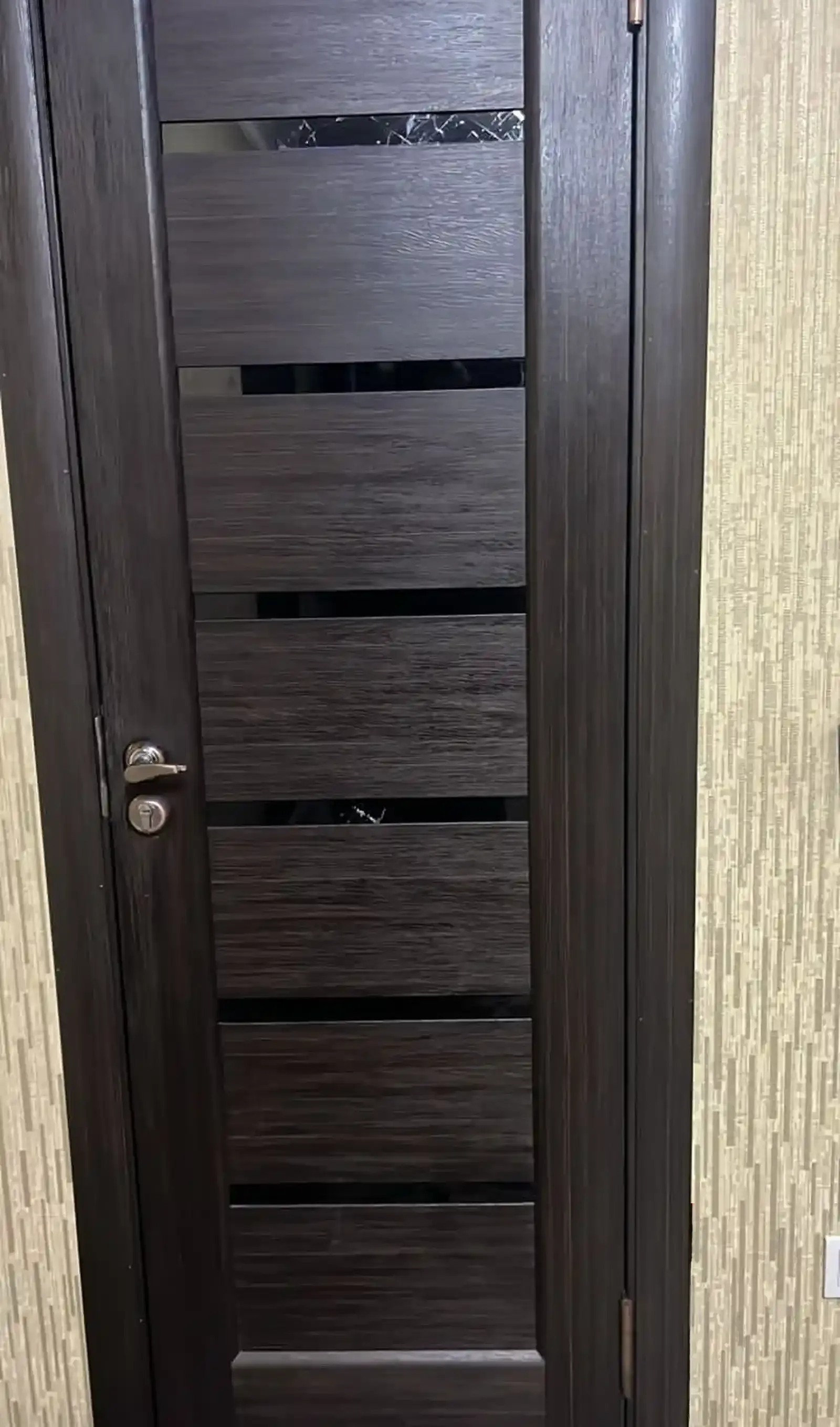 Дверь