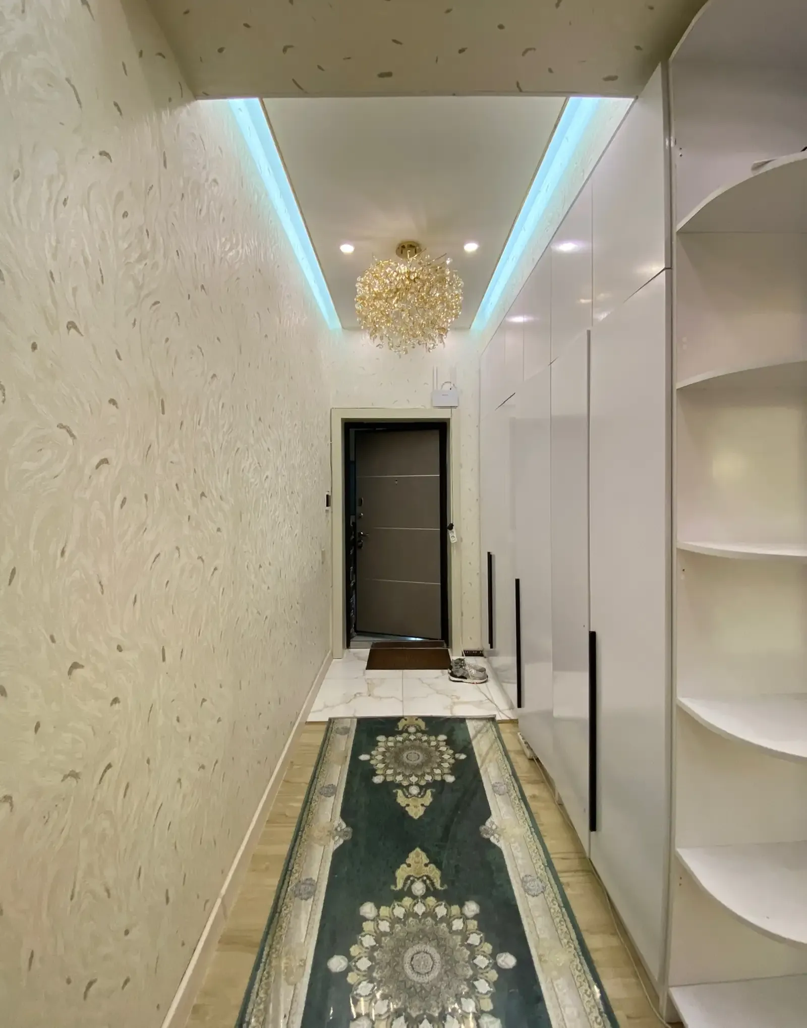 2-комн. квартира, 3 этаж, 77 м², Фирдавси Молодёжный