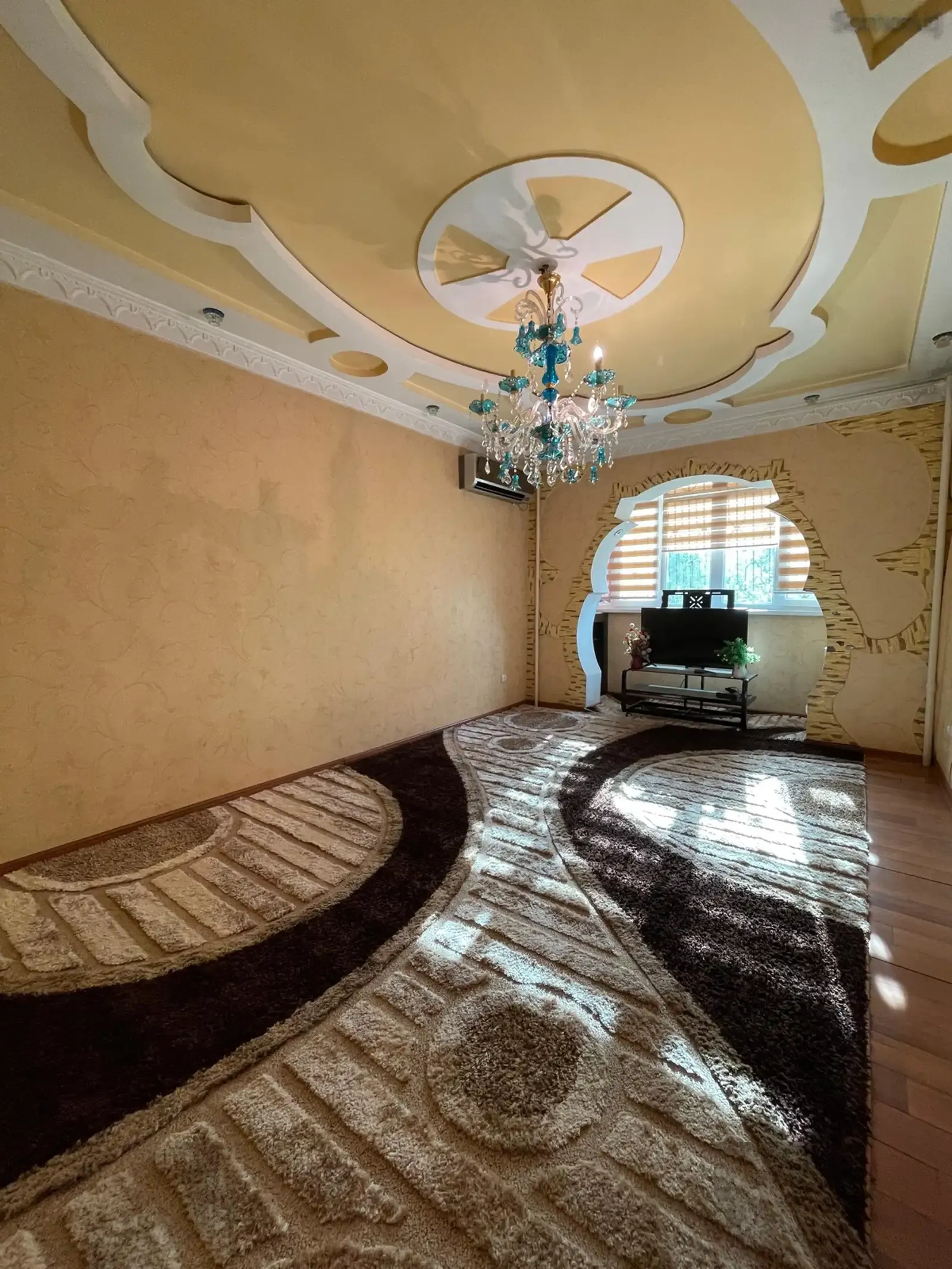 3-комн. квартира, 3 этаж, 100 м², Цирк, Дом Самсунг