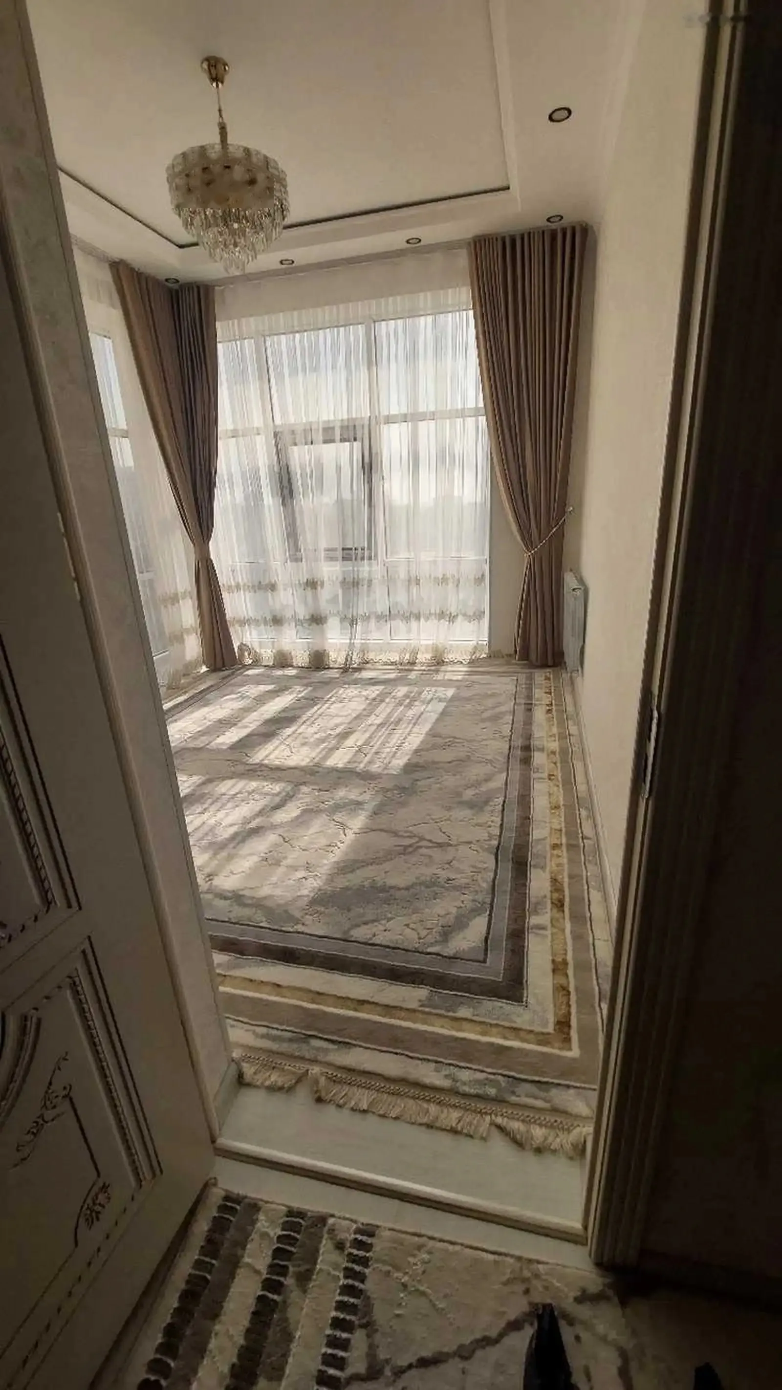 2-комн. квартира, 6 этаж, 76м², Сино 82мкр
