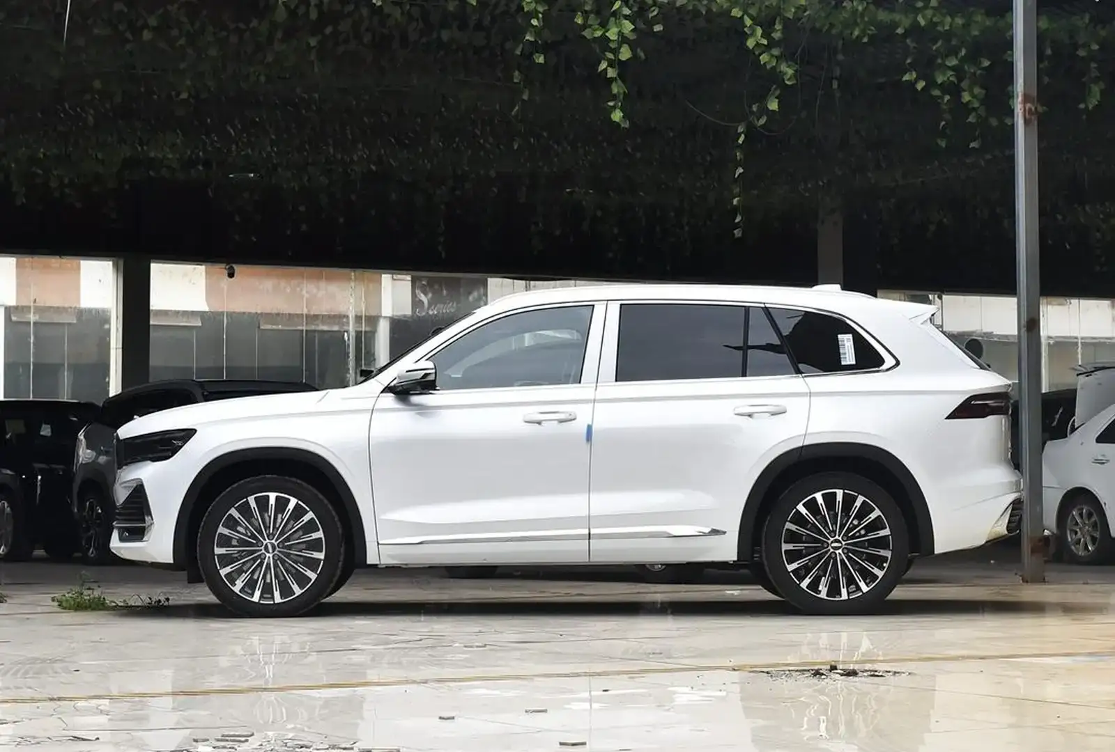 Geely Monjaro,
