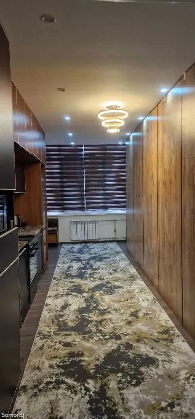 3-комн. квартира, 12 этаж, 120м², 102мкр
