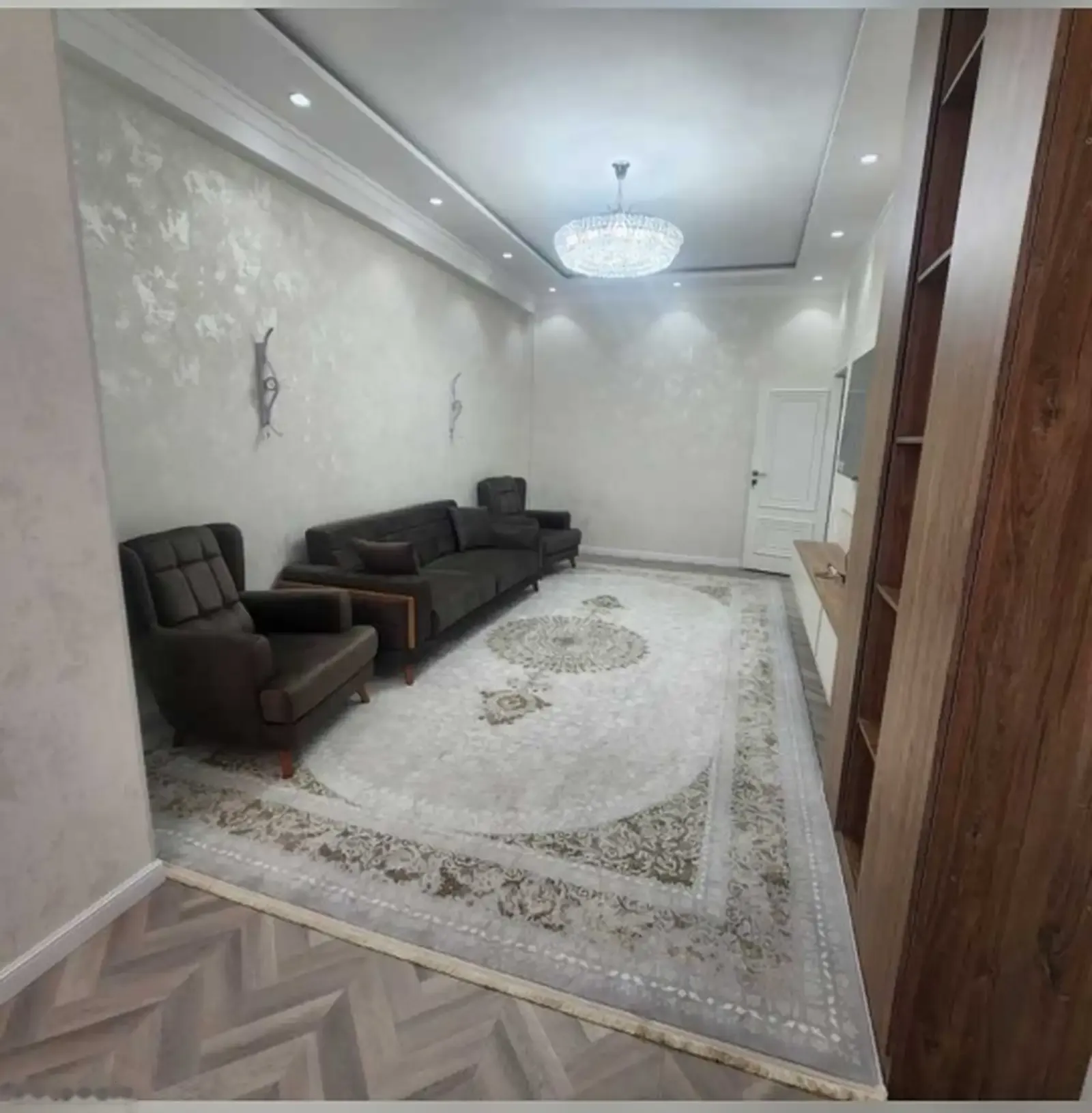 2-комн. квартира, 5 этаж, 76м², Сомони