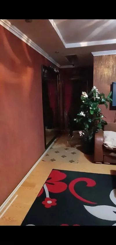 2-комн. квартира, 2 этаж, 53м², Аэропорт, Шохмансур