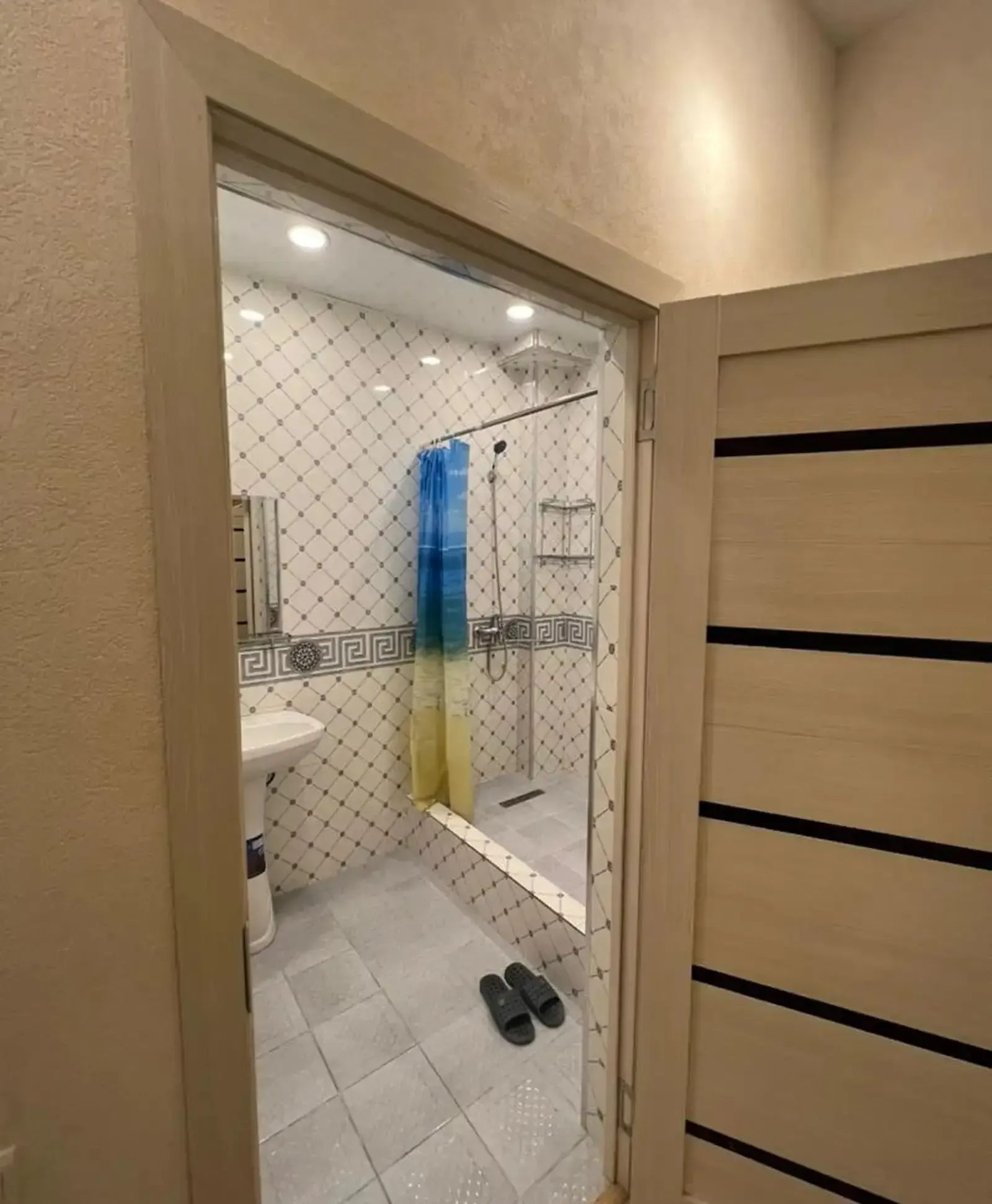 3-комн. квартира, 3 этаж, 120м², Ориёнбонки главный