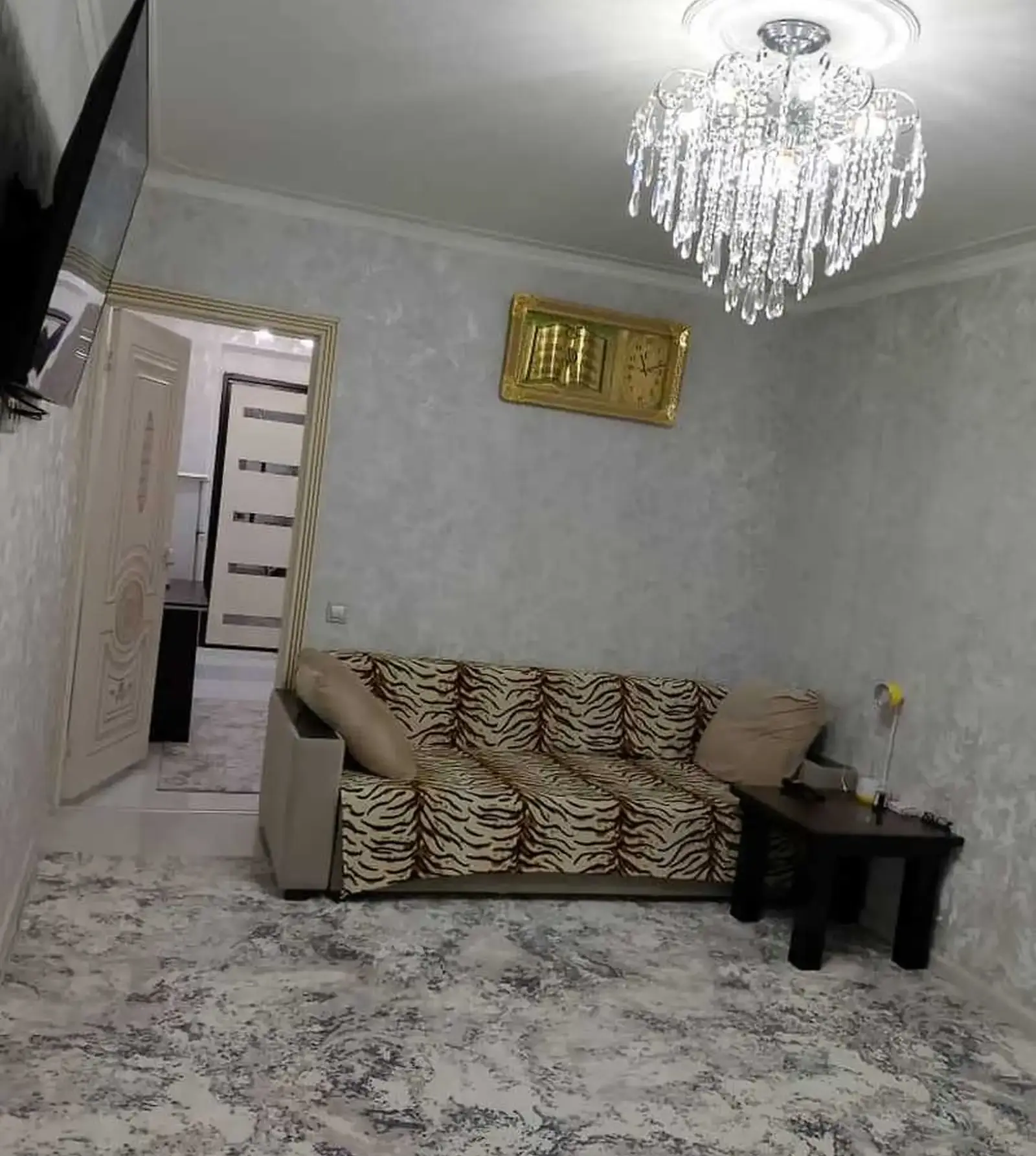 1-комн. квартира, 2 этаж, 37 м², фирдавси 61мкр