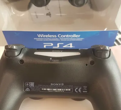 Джойстик от Sony PS4
