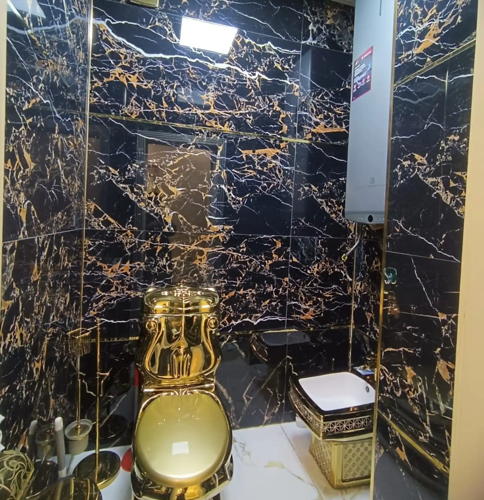 4-комн. квартира, 10 этаж, 120м², Шохмансур бари Пайкар Созидания ру баруи Гостиница Хилтон