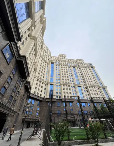 3-комн. квартира, 17 этаж, 147 м², Исмоили Сомони, Шох палас
