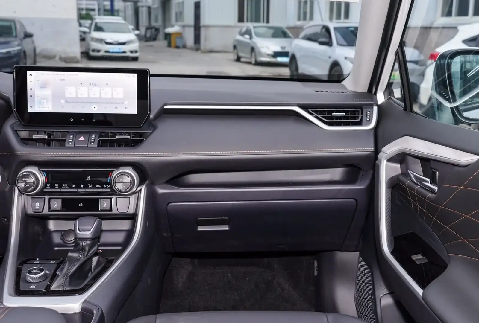 Toyota RAV 4,