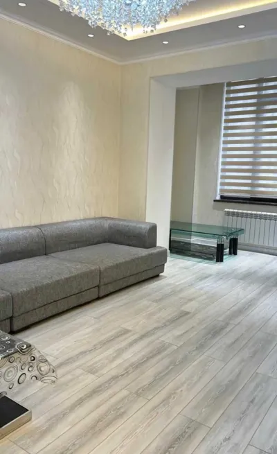 2-комн. квартира, 6 этаж, 70м², Шохмансур