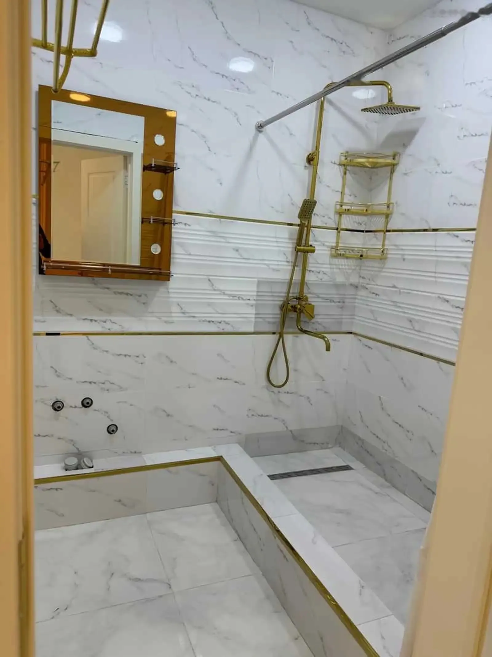 3-комн. квартира, 5 этаж, 73м², пайкари 112мкр