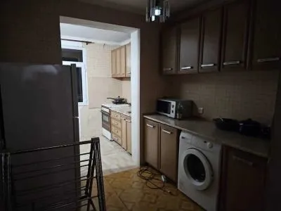 2-комн. квартира, 4 этаж, 70м², 101мкр