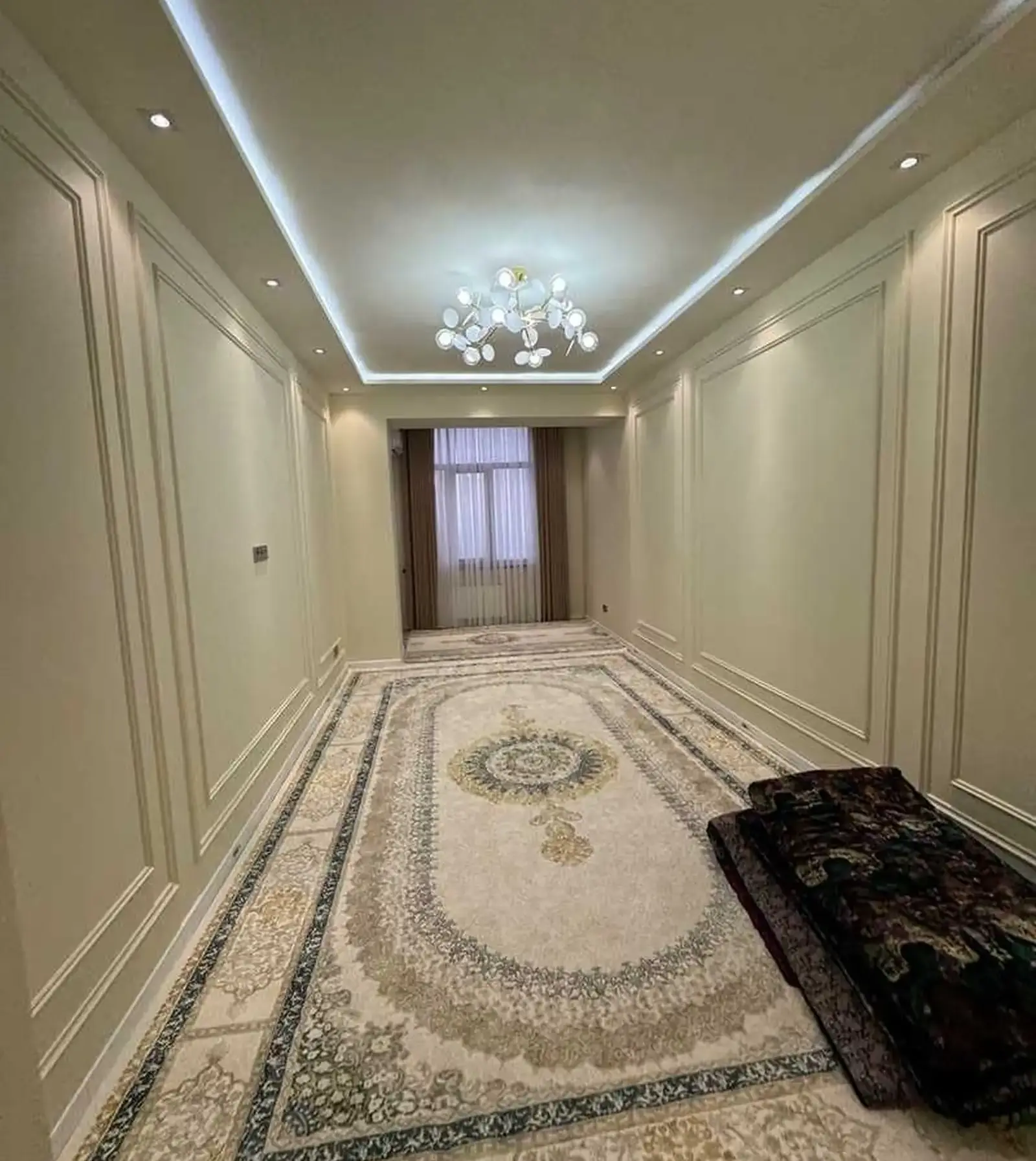 4-комн. квартира, 18 этаж, 130м², Хилтон