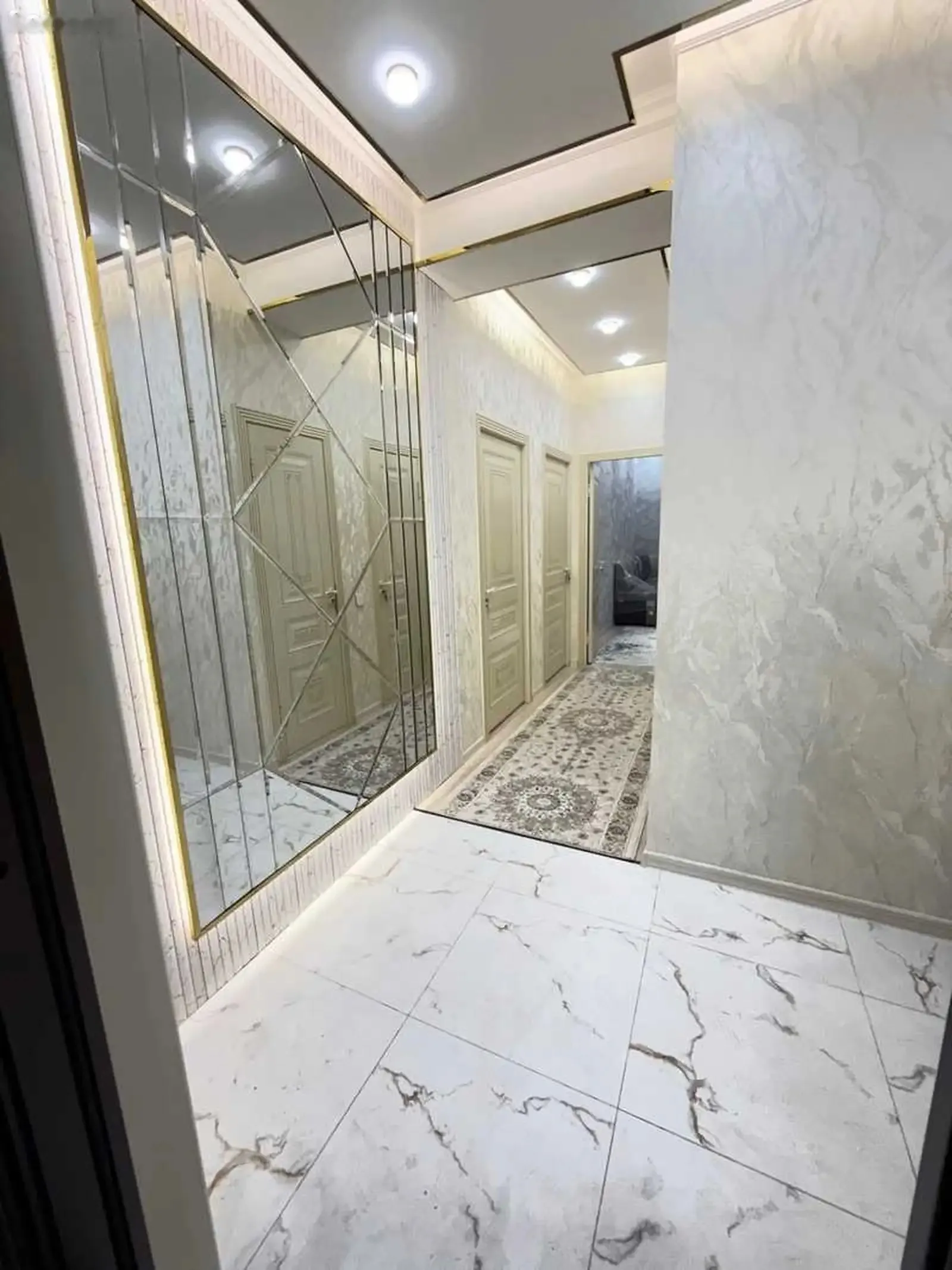 2-комн. квартира, 5 этаж, 60м², 82мкр