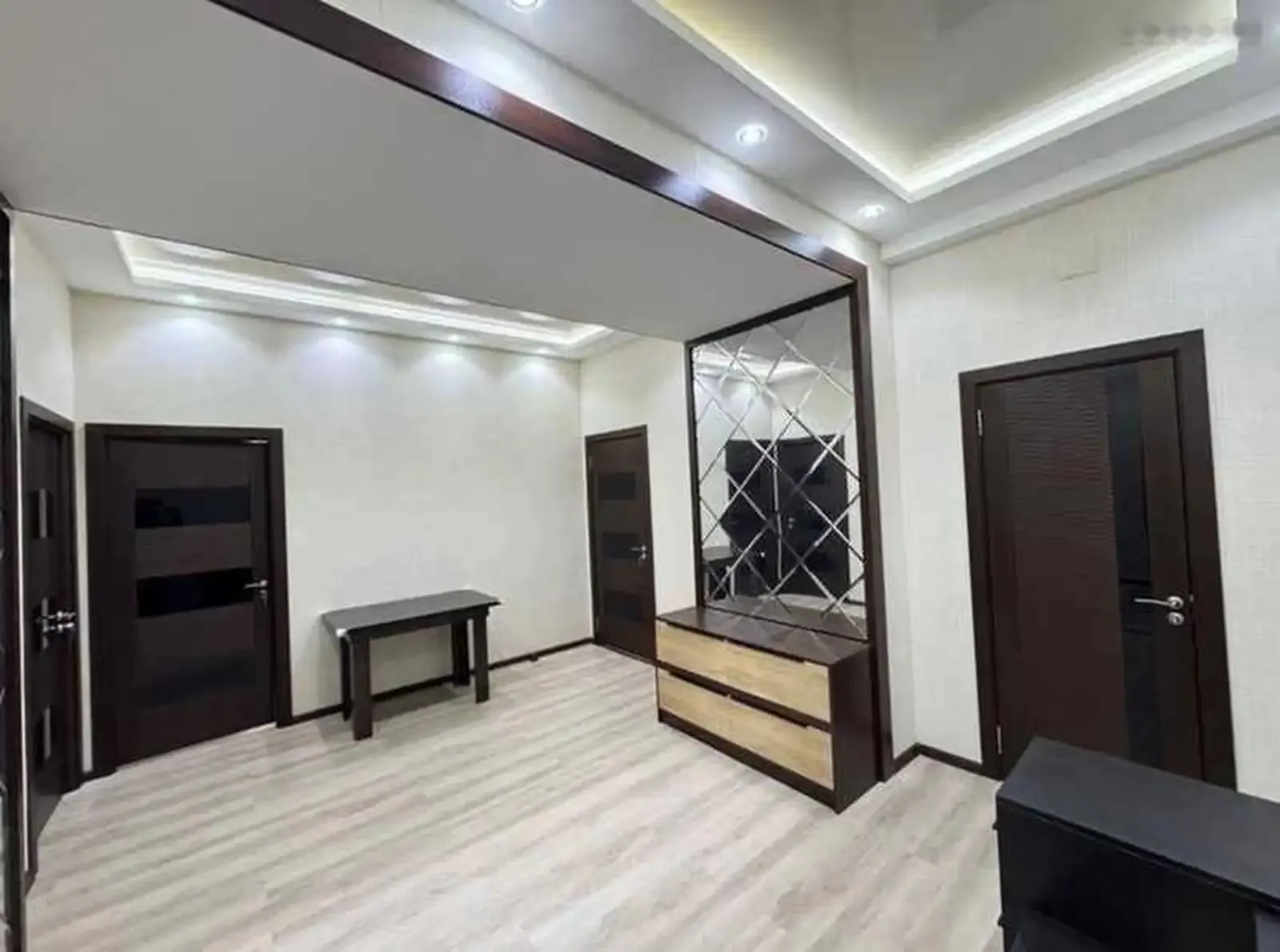 2-комн. квартира, 11 этаж, 123м², Пайкари, Таможенный