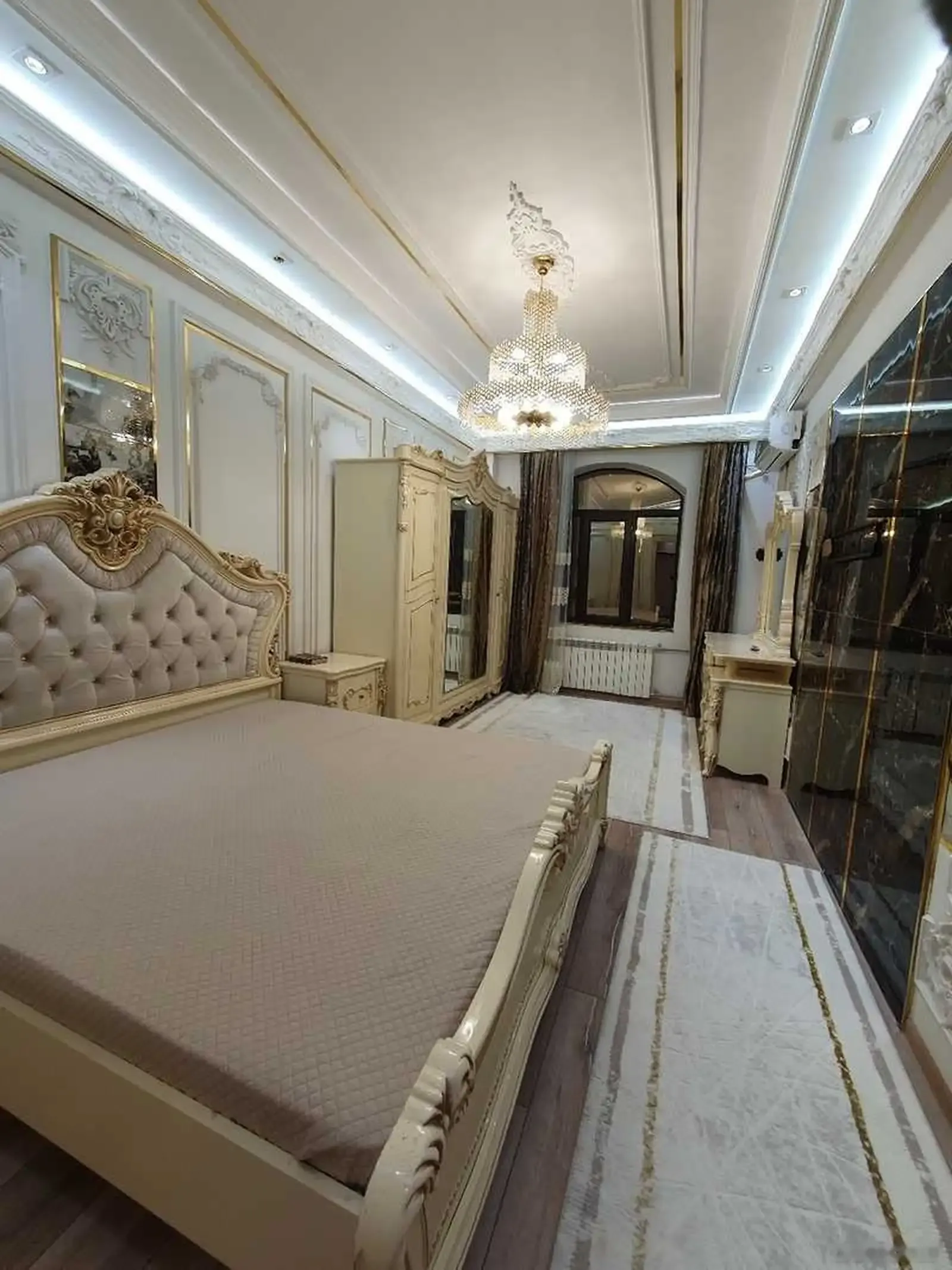 3-комн. квартира, 2 этаж, 100м², И Сомони, Пединститут, Сафо