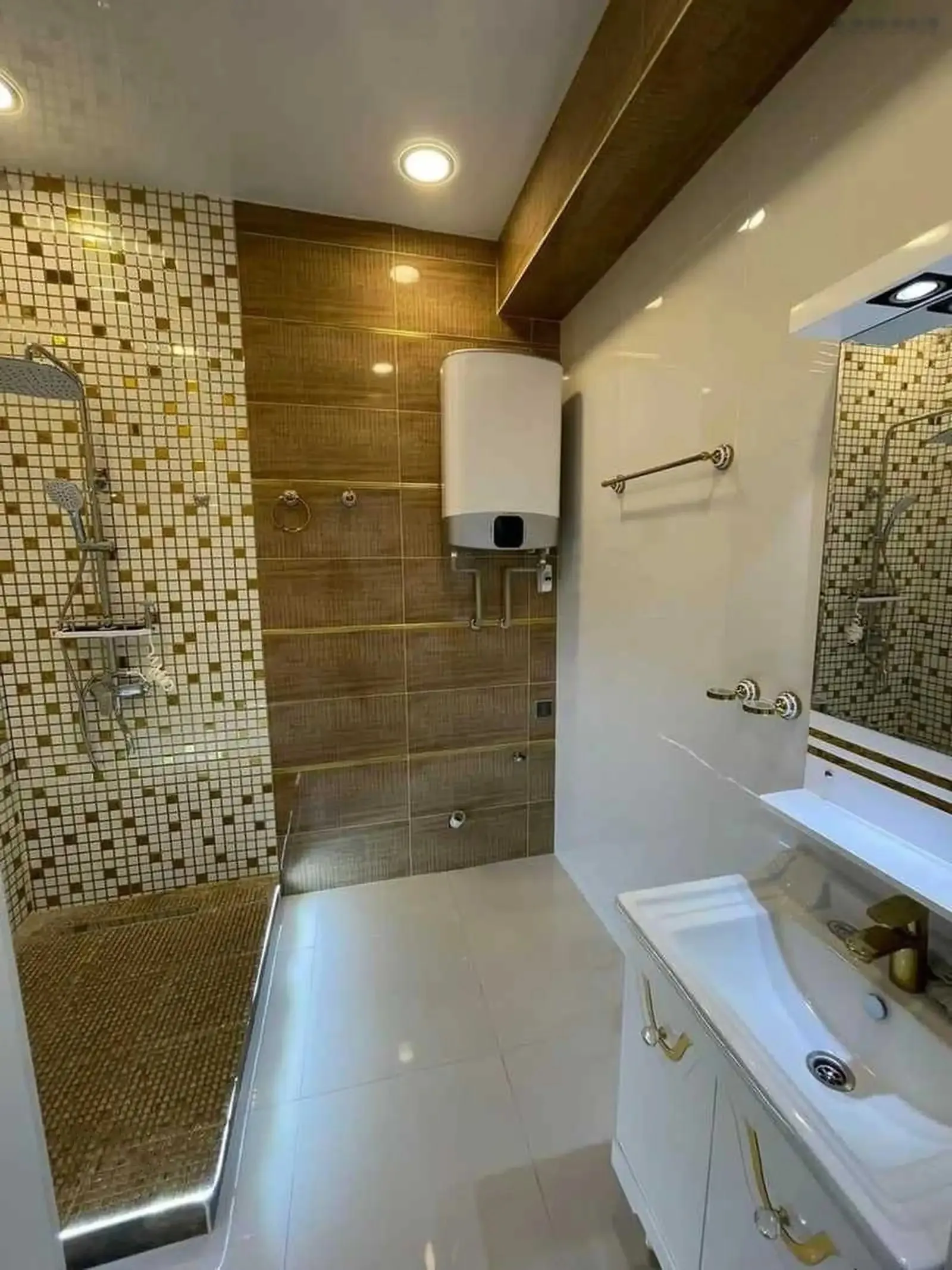 2-комн. квартира, 10 этаж, 60м², овир доми ёвар