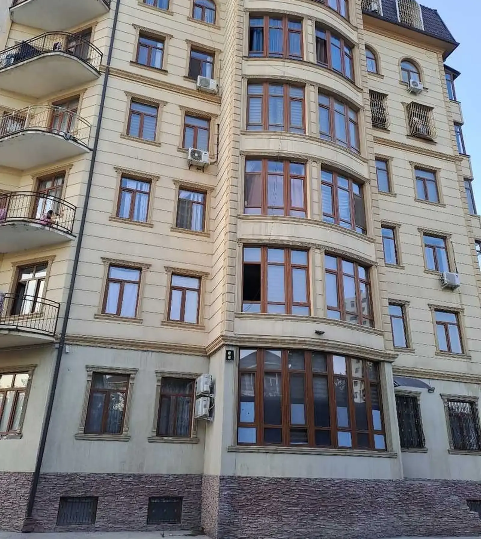 3-комн. квартира, 1 этаж, 100м², Сино