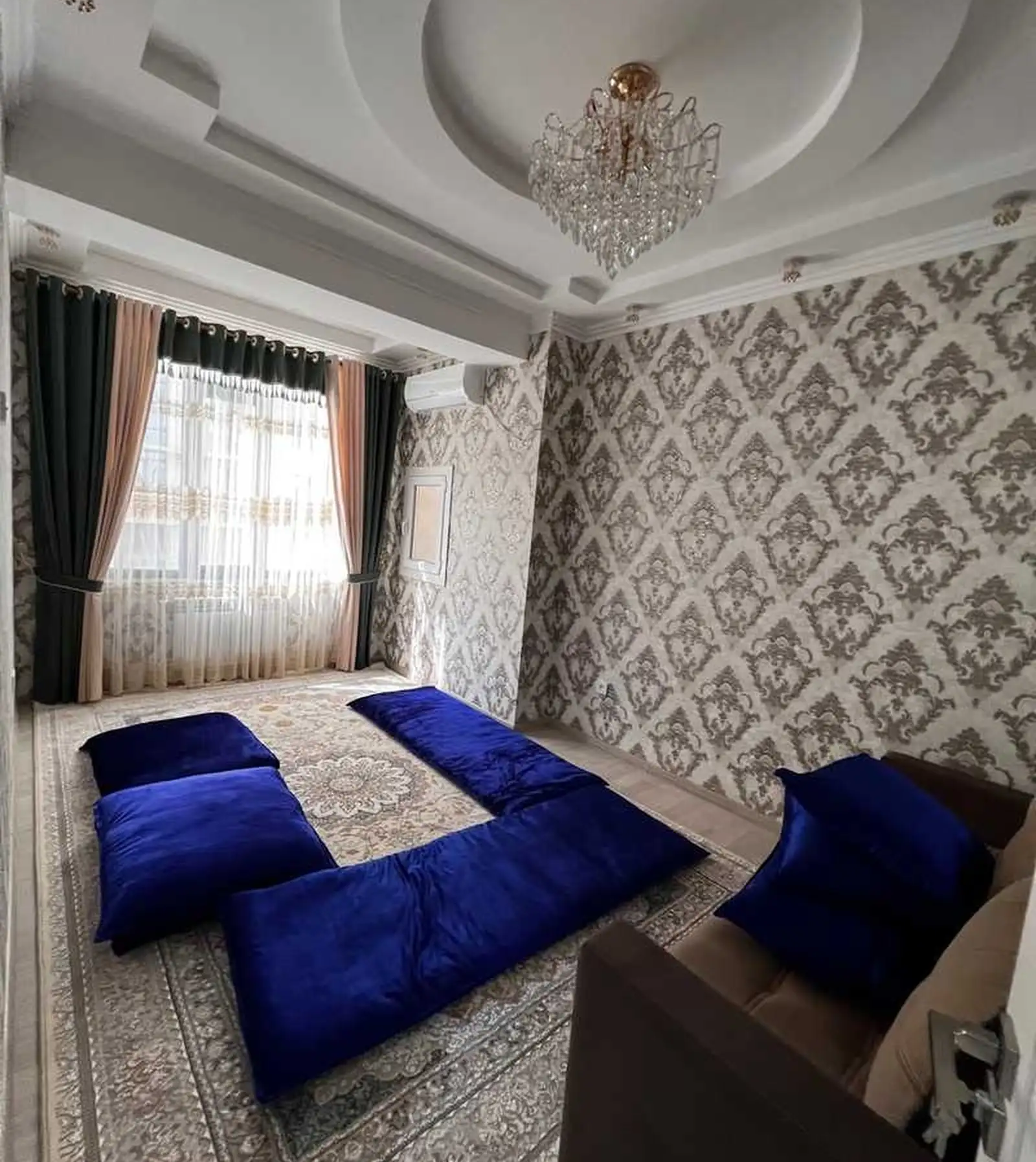 2-комн. квартира, 3 этаж, 65м², Шохмансур дом Гуля Голд назди Скорий больница Айни