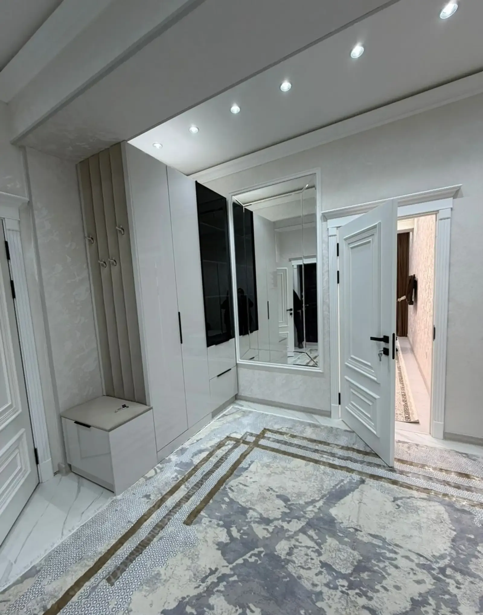 2-комн. квартира, 9 этаж, 87м², Гранд Отель