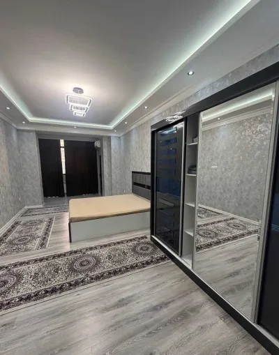 2-комн. квартира, 2 этаж, 100м², Сомони Шодмони 53