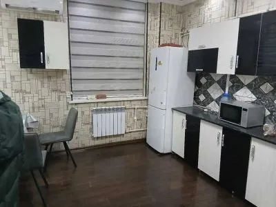 2-комн. квартира, 2 этаж, 92м², куча валиматзода