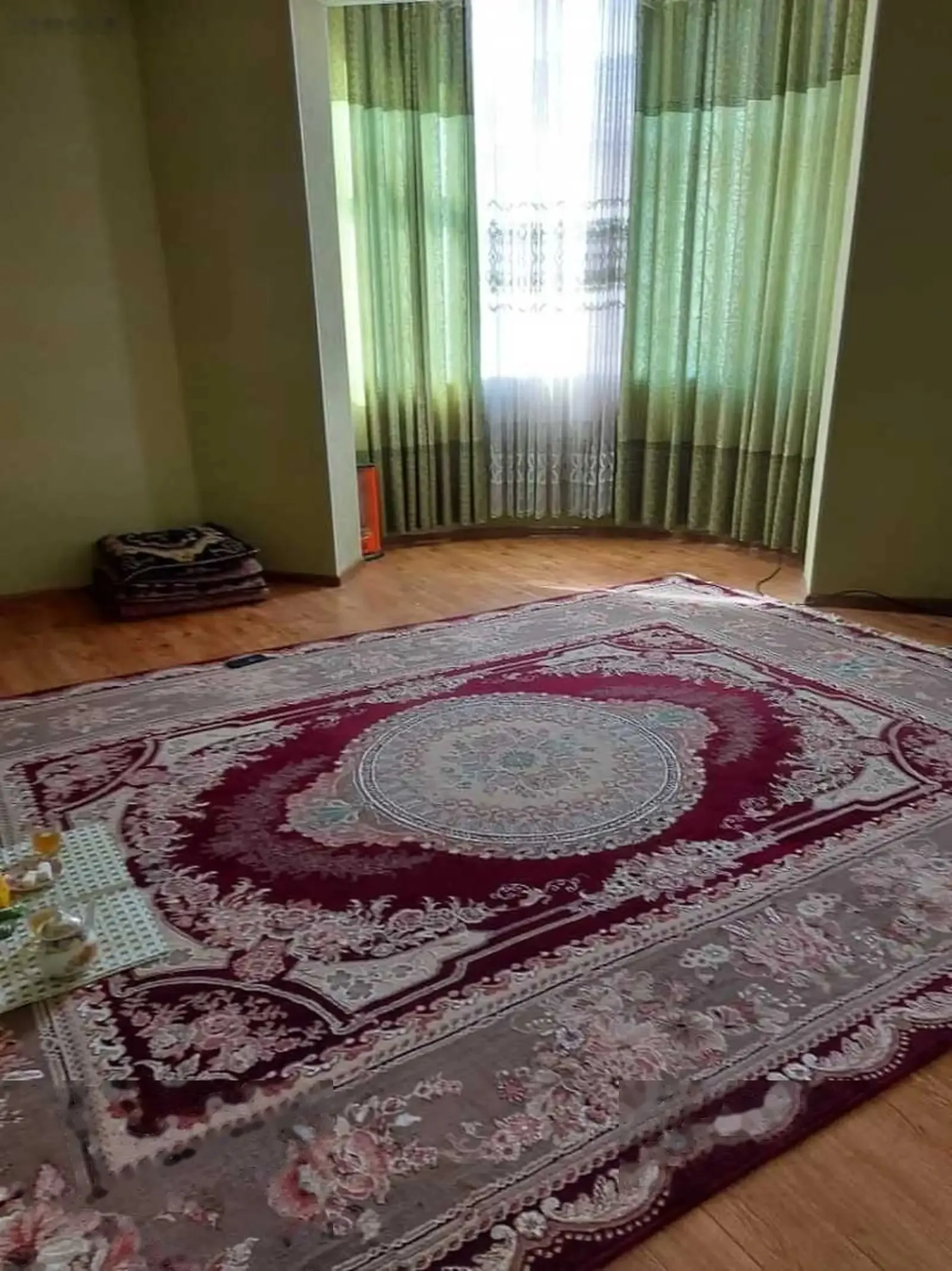3-комн. квартира, 2 этаж, 77м², Сино