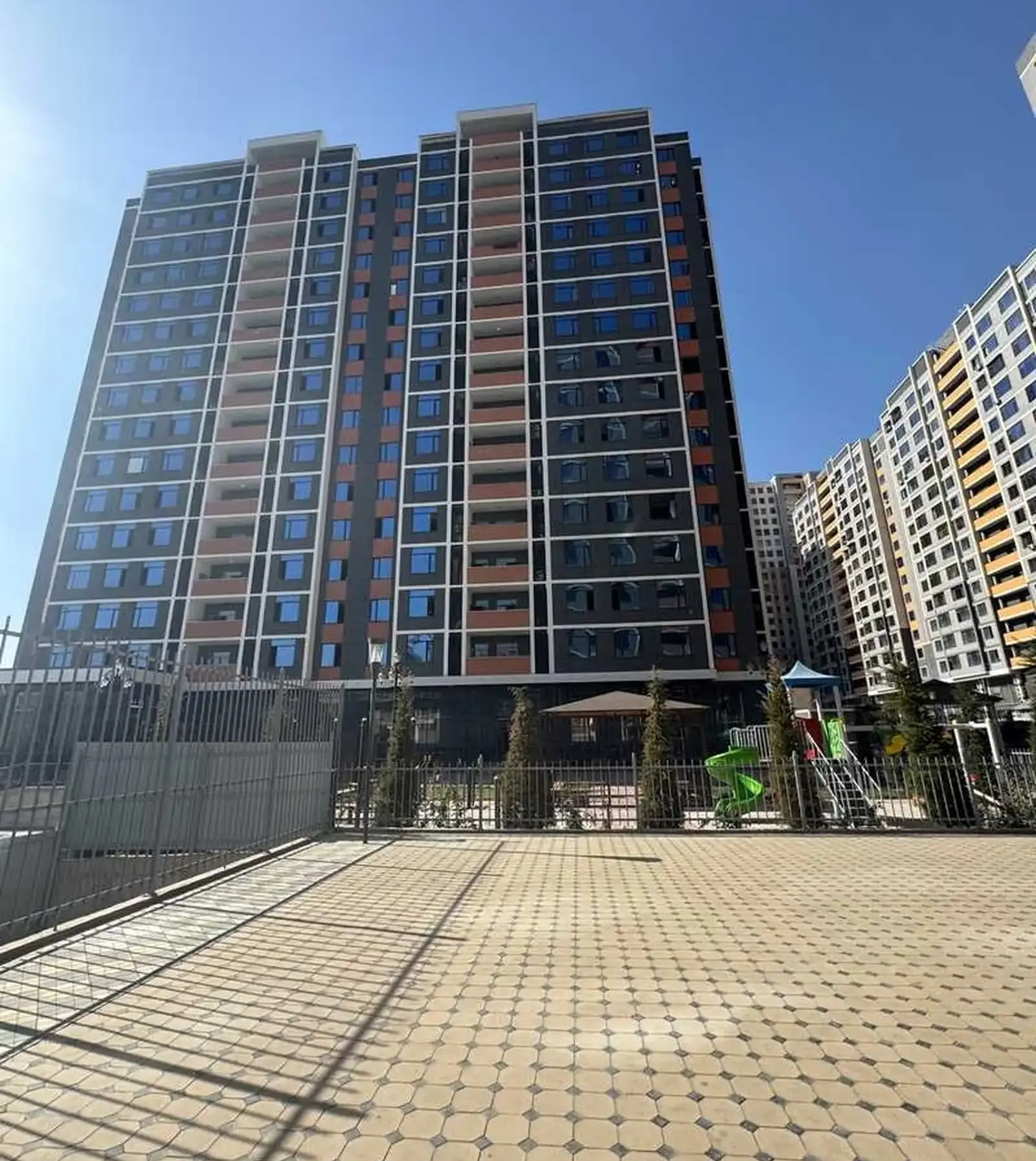 3-комн. квартира, 11 этаж, 111 м², Исмоили Сомонӣ