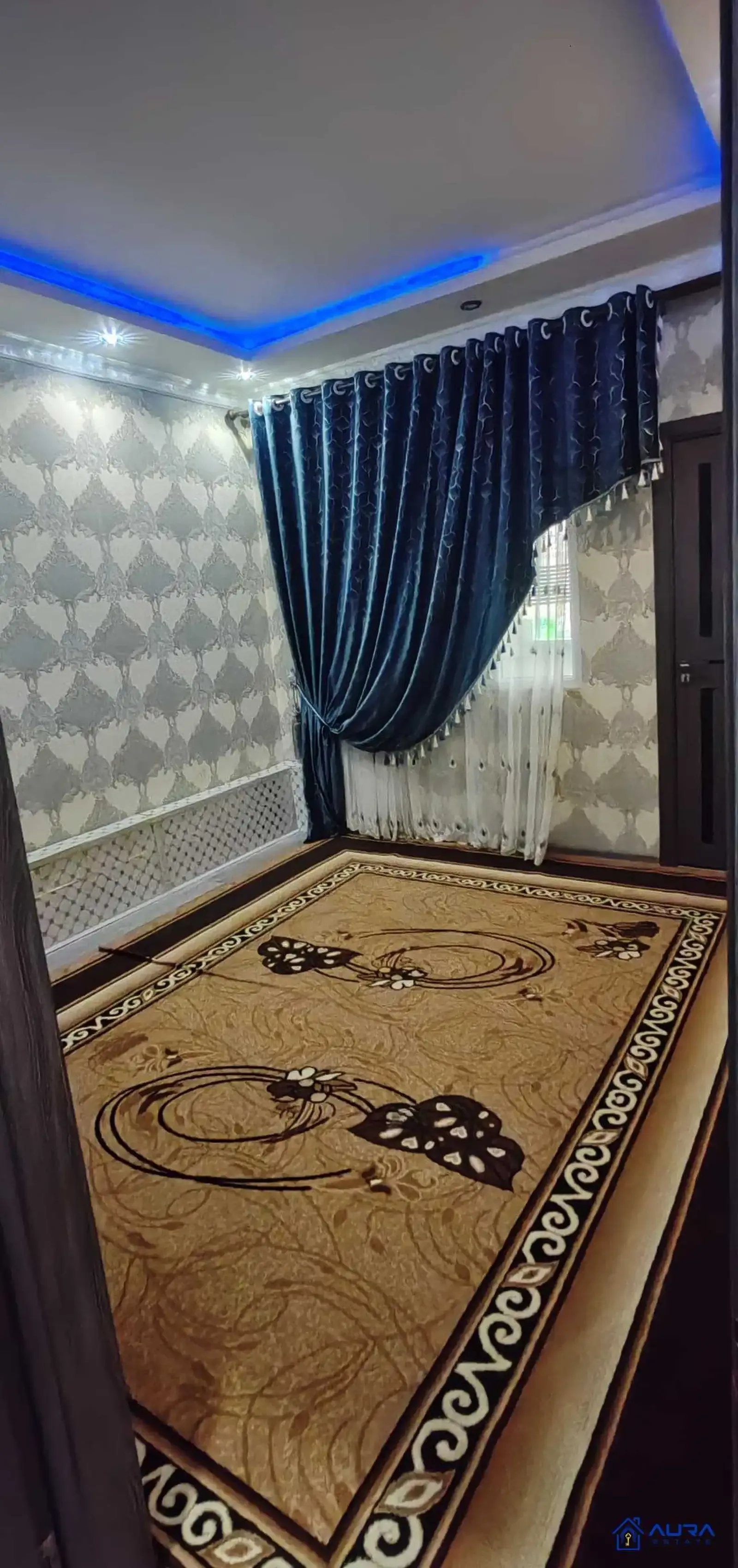 3-комн. квартира, 2 этаж, 90 м², Фирдавси