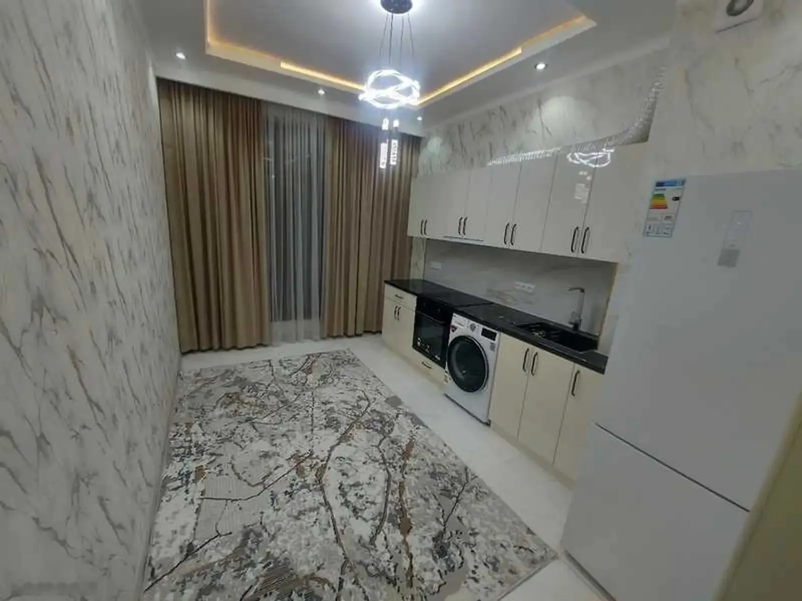 2-комн. квартира, 6 этаж, 80м², 33мкр