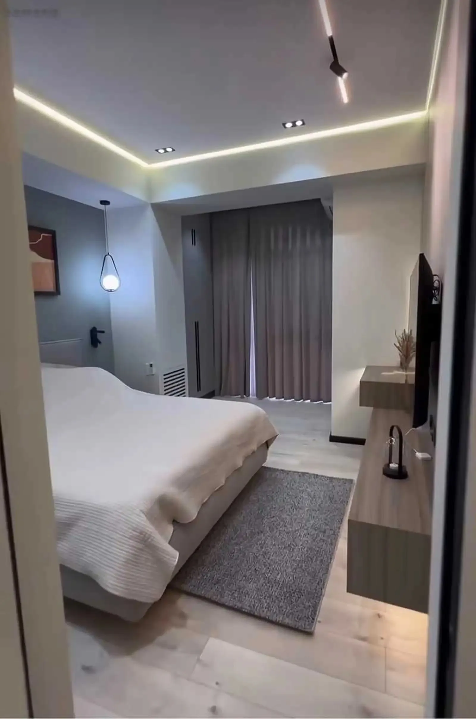 2-комн. квартира, 18 этаж, 52м², Гранд отель