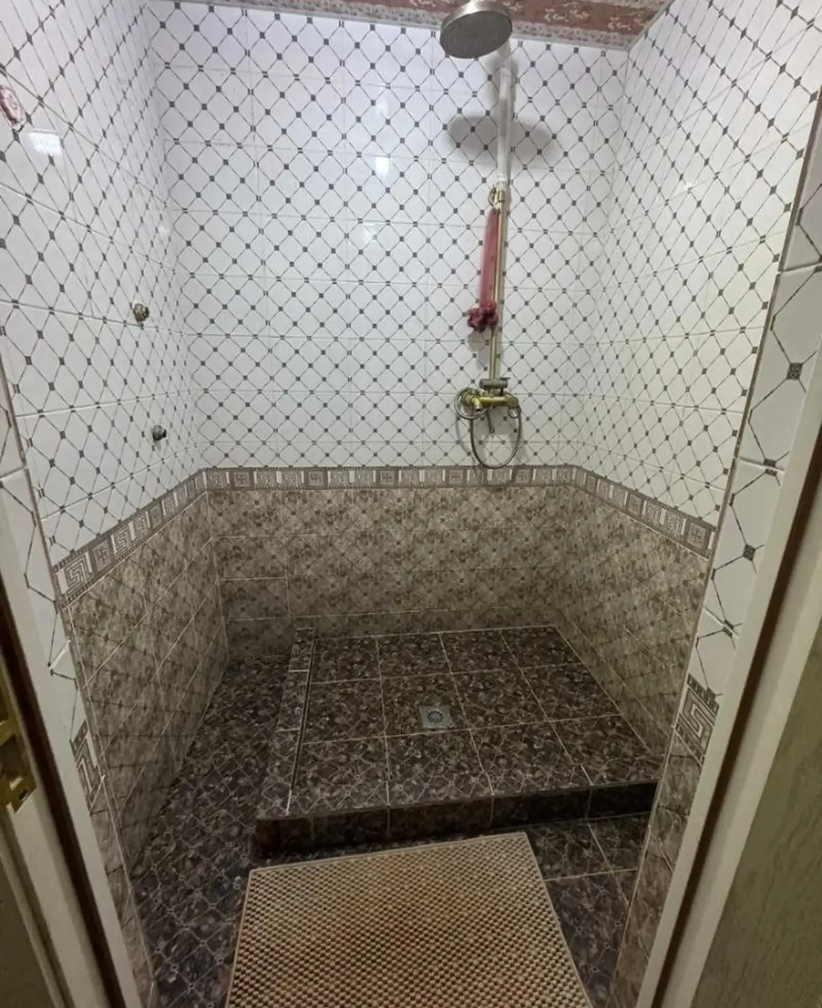 2-комн. квартира, 14 этаж, 7м², караболо