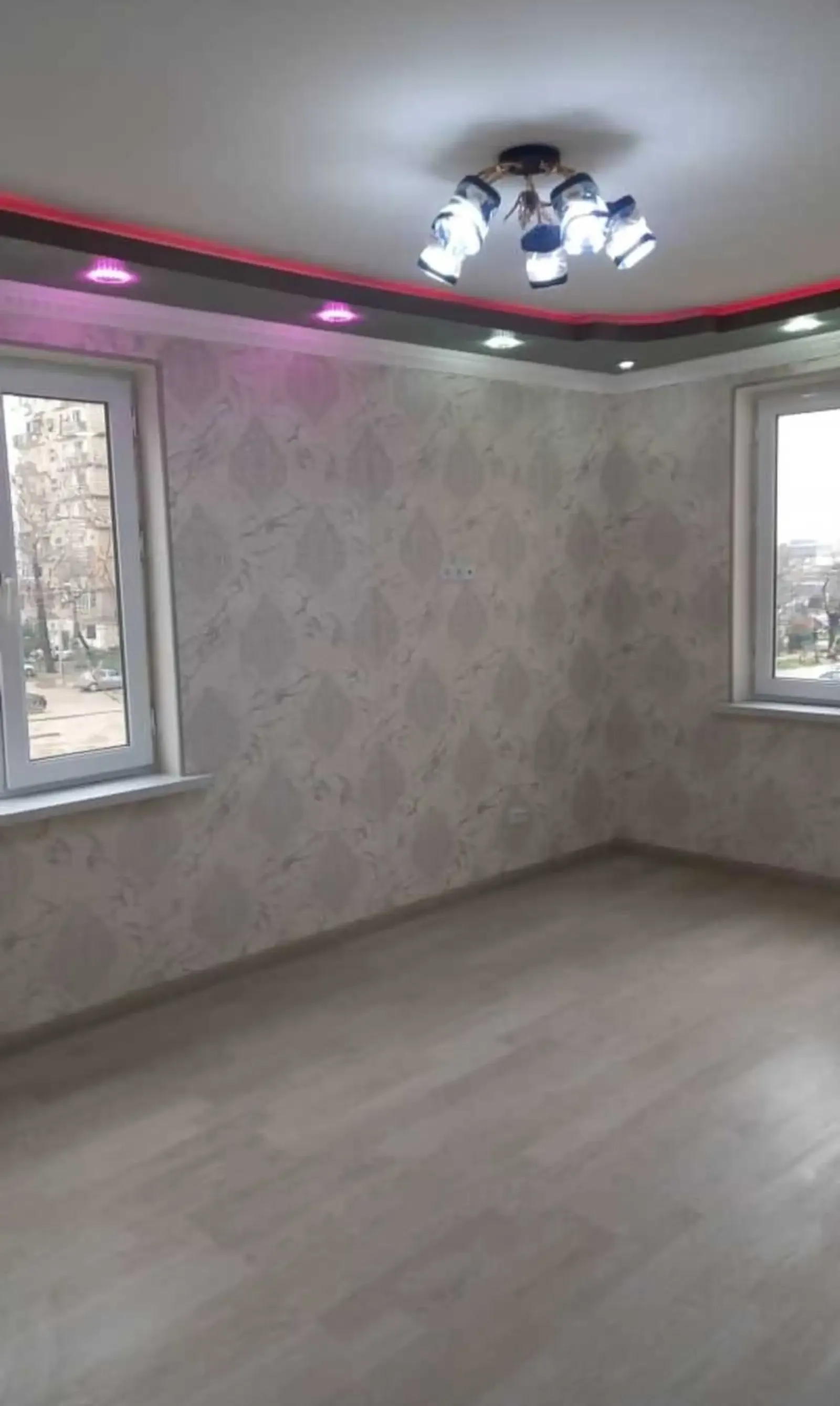 2-комн. квартира, 3 этаж, 60м², Фирдавси, 64 мкр, пеши масчит такси Кабодиён