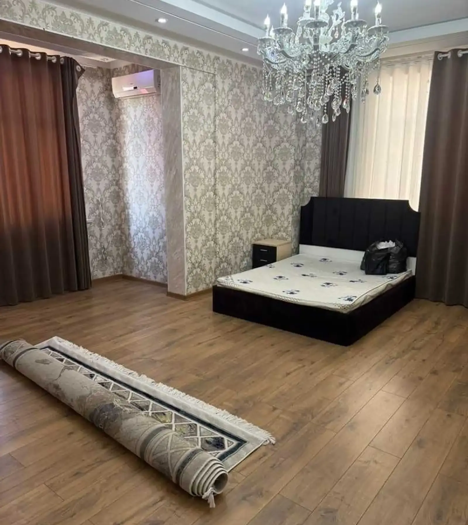 3-комн. квартира, 4 этаж, 130м², Сомони