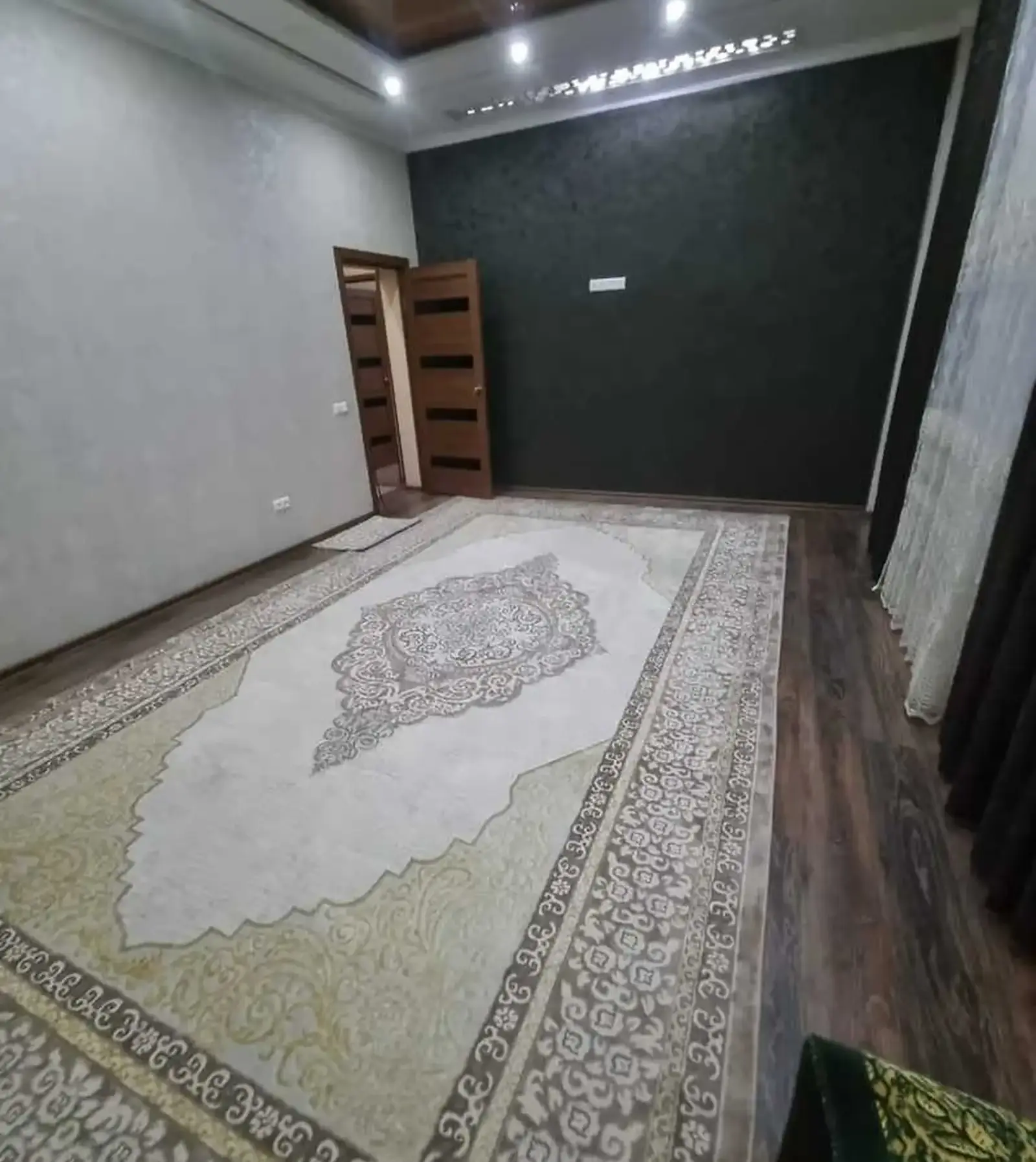 3-комн. квартира, 10 этаж, 110м², И Сомони