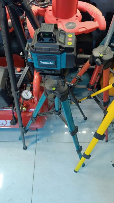 Лазерный уровень Makita